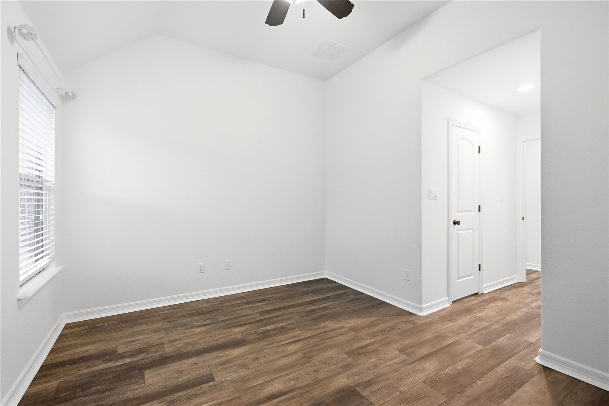 208 Mirafield Ln Property Photo 35