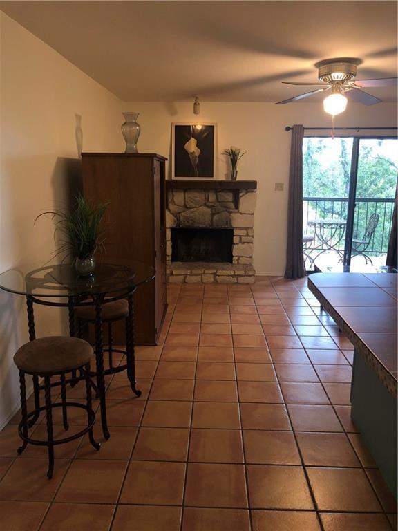 943 Parkview Dr C6 Property Photo 8