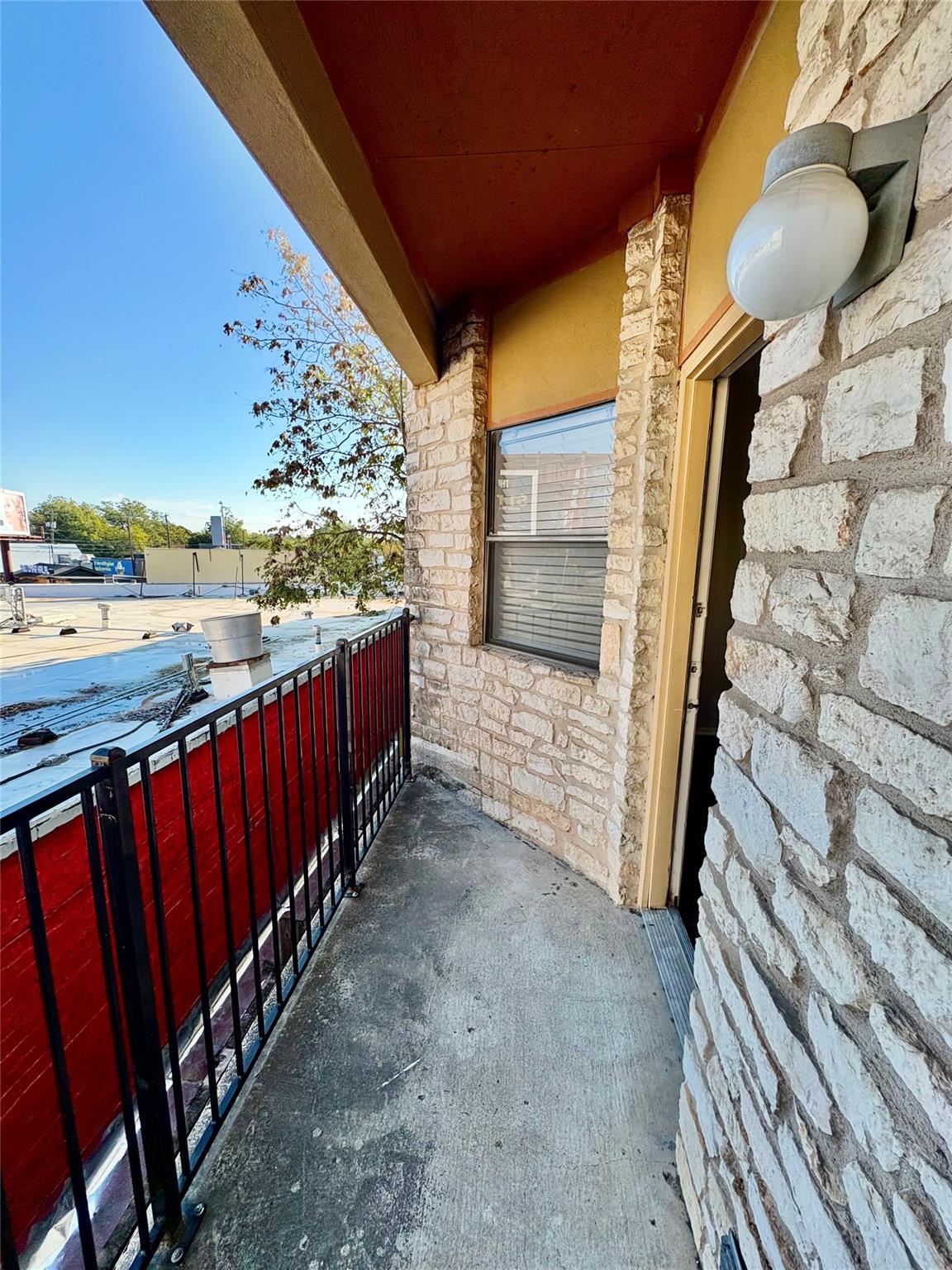 2818 Nueces St #204 Property Photo 15