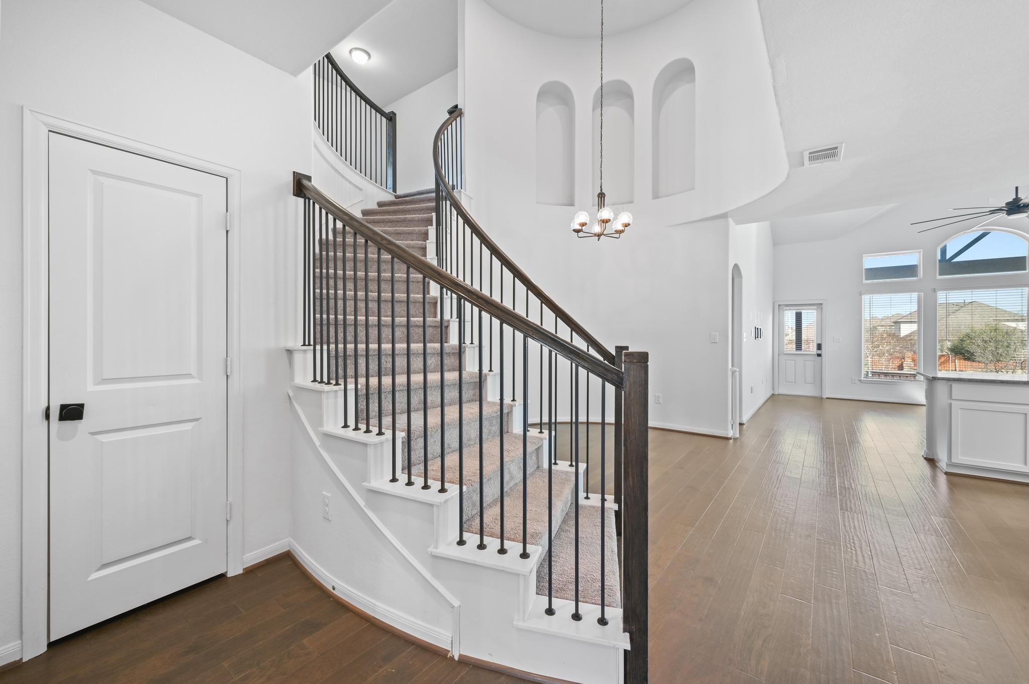 1022 Cherrystone Loop Property Photo 4