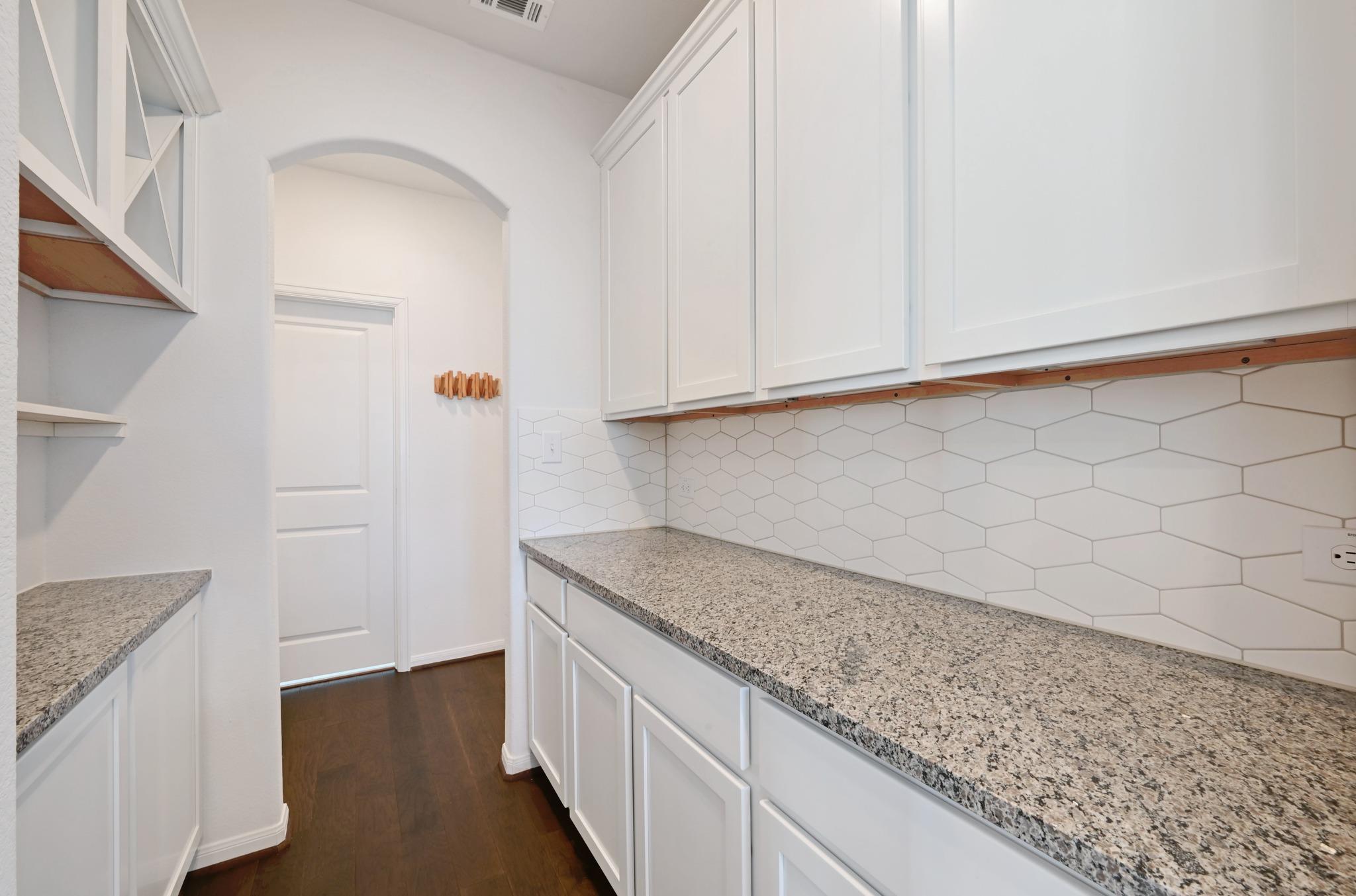 1022 Cherrystone Loop Property Photo 9