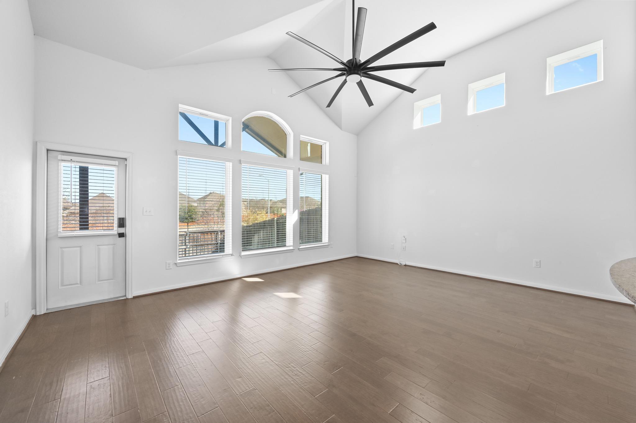 1022 Cherrystone Loop Property Photo 11