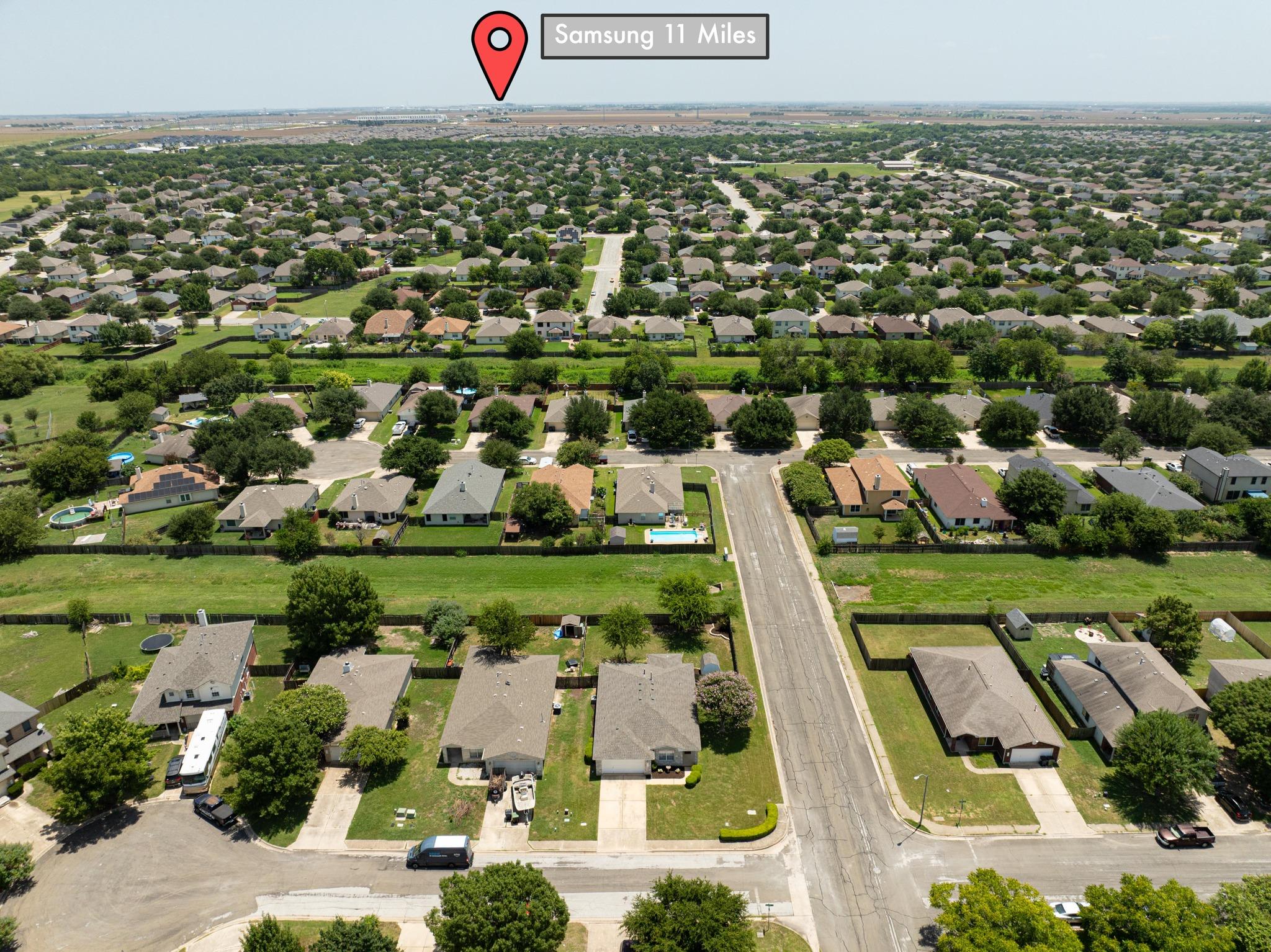100 Bennett Cv Property Photo 3