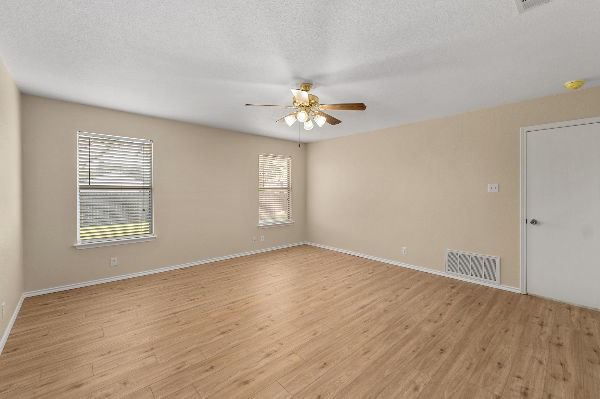 100 Bennett Cv Property Photo 15