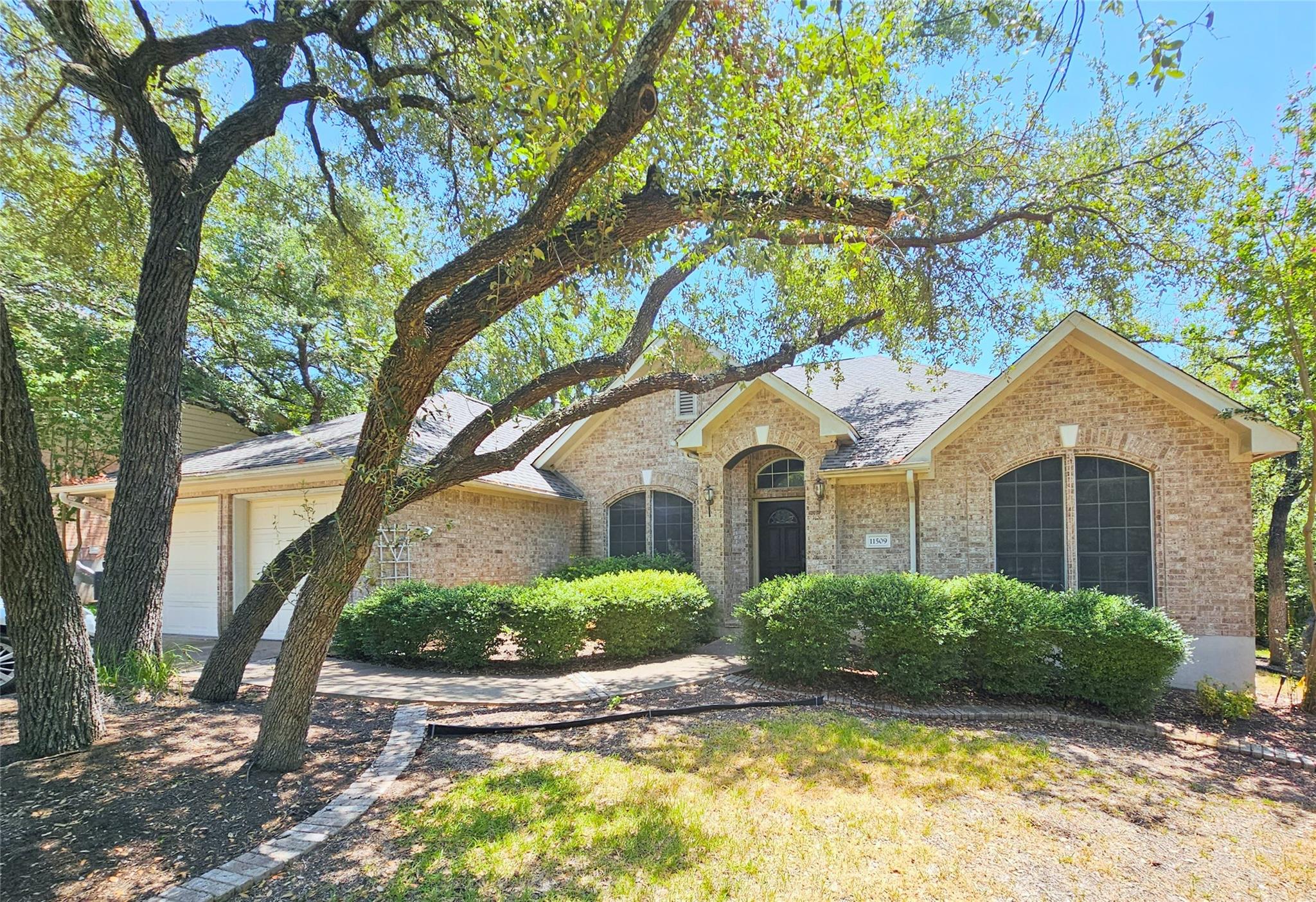 11509 Leon Grande Cv Property Photo 1