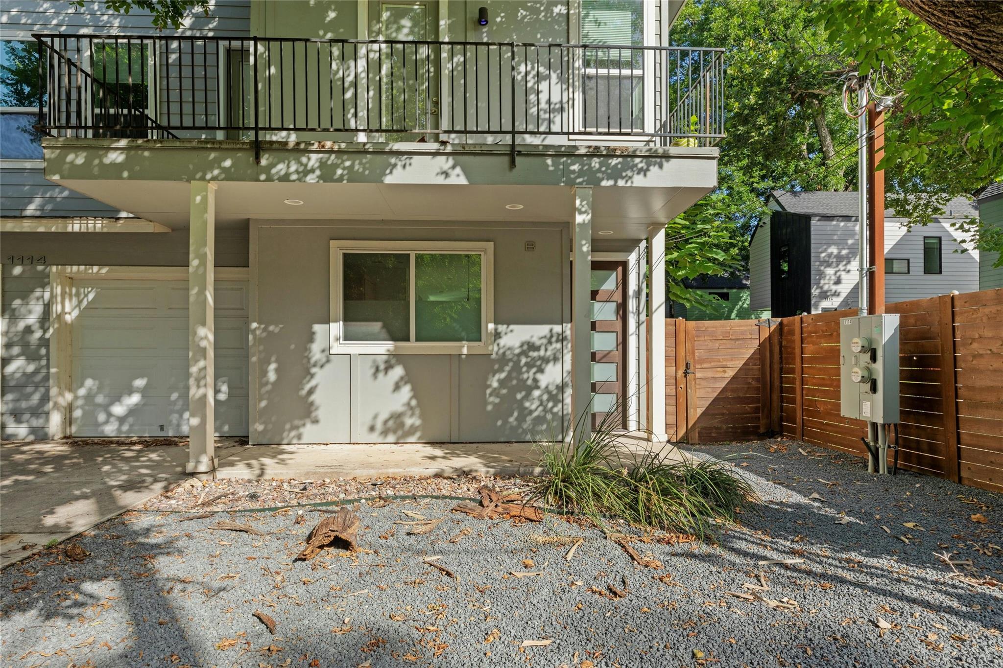 1114 Walton Ln #b Property Photo 1