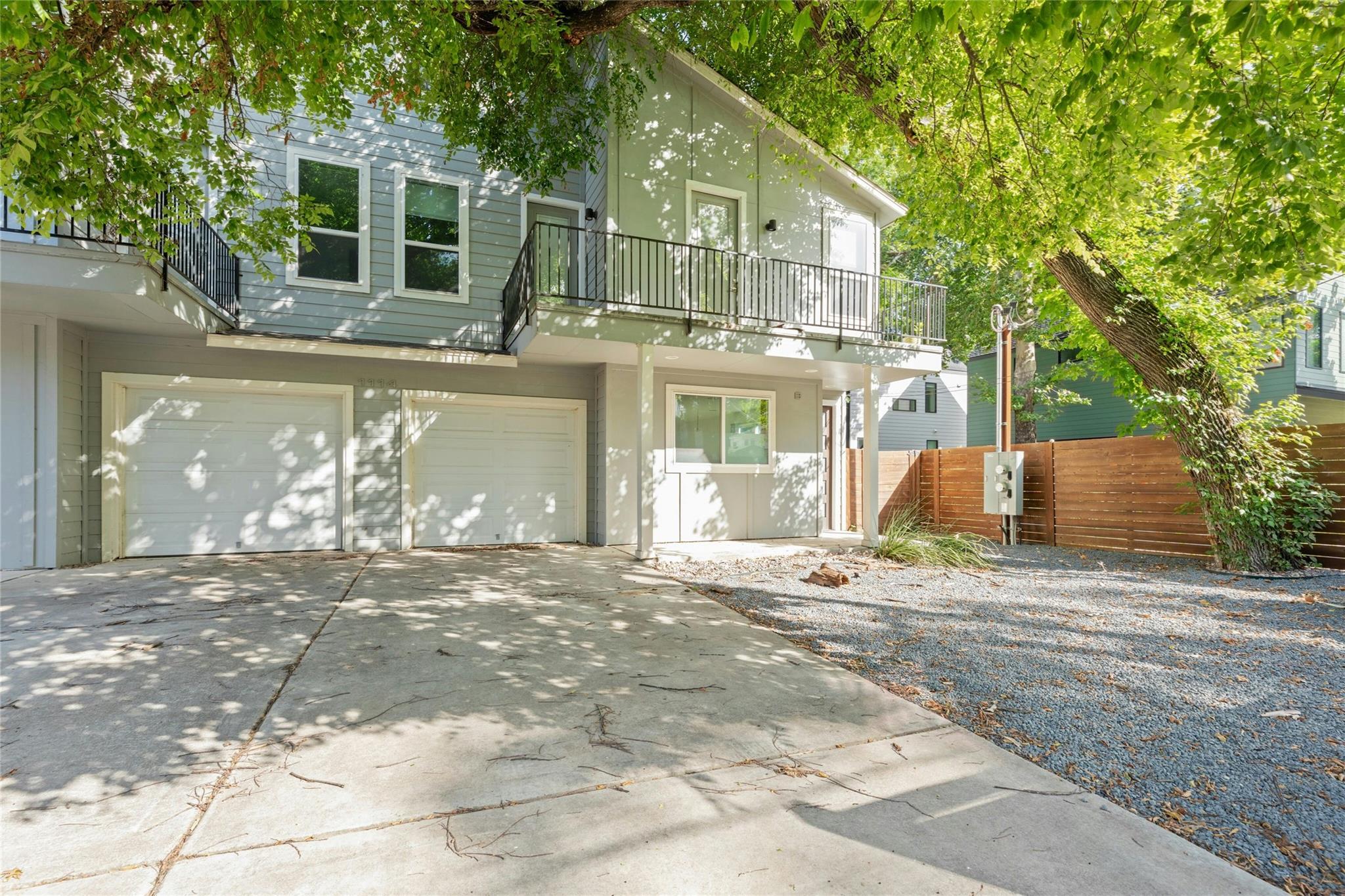 1114 Walton Ln #b Property Photo 3