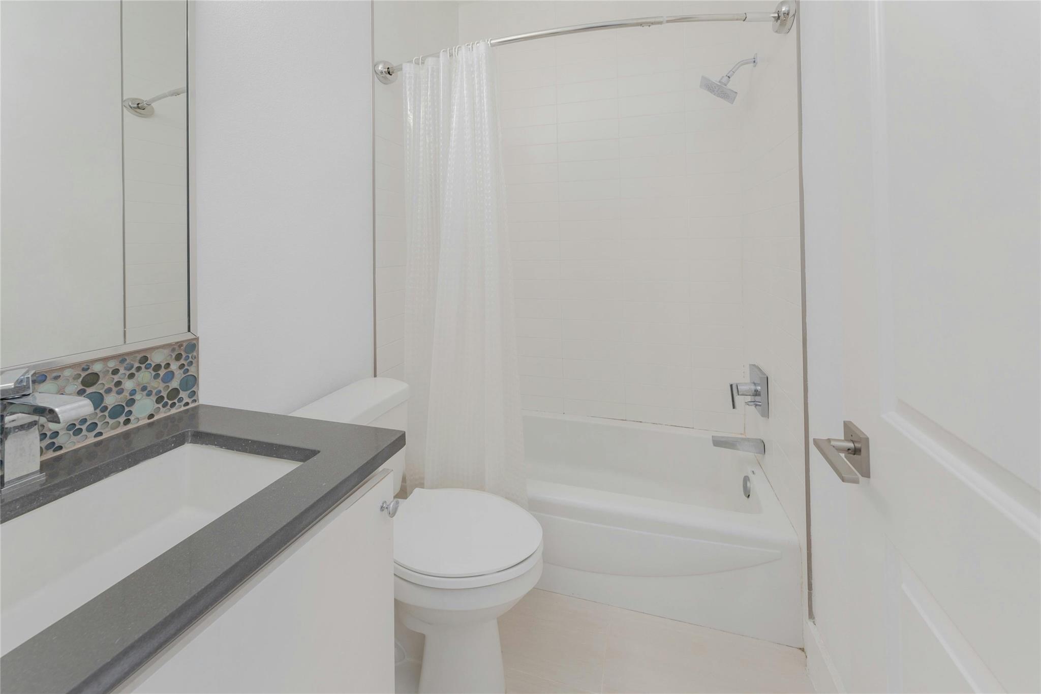 1114 Walton Ln #b Property Photo 16