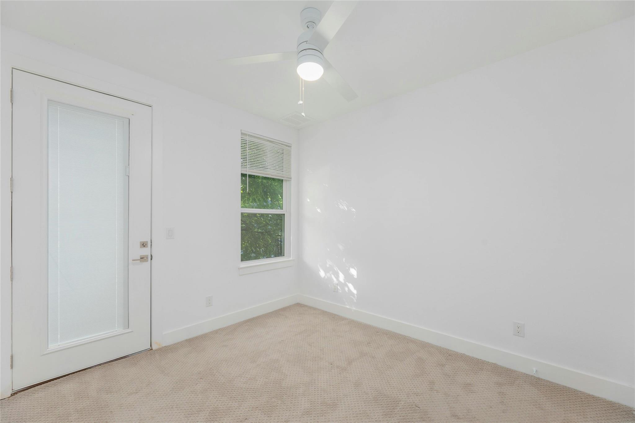 1114 Walton Ln #b Property Photo 17