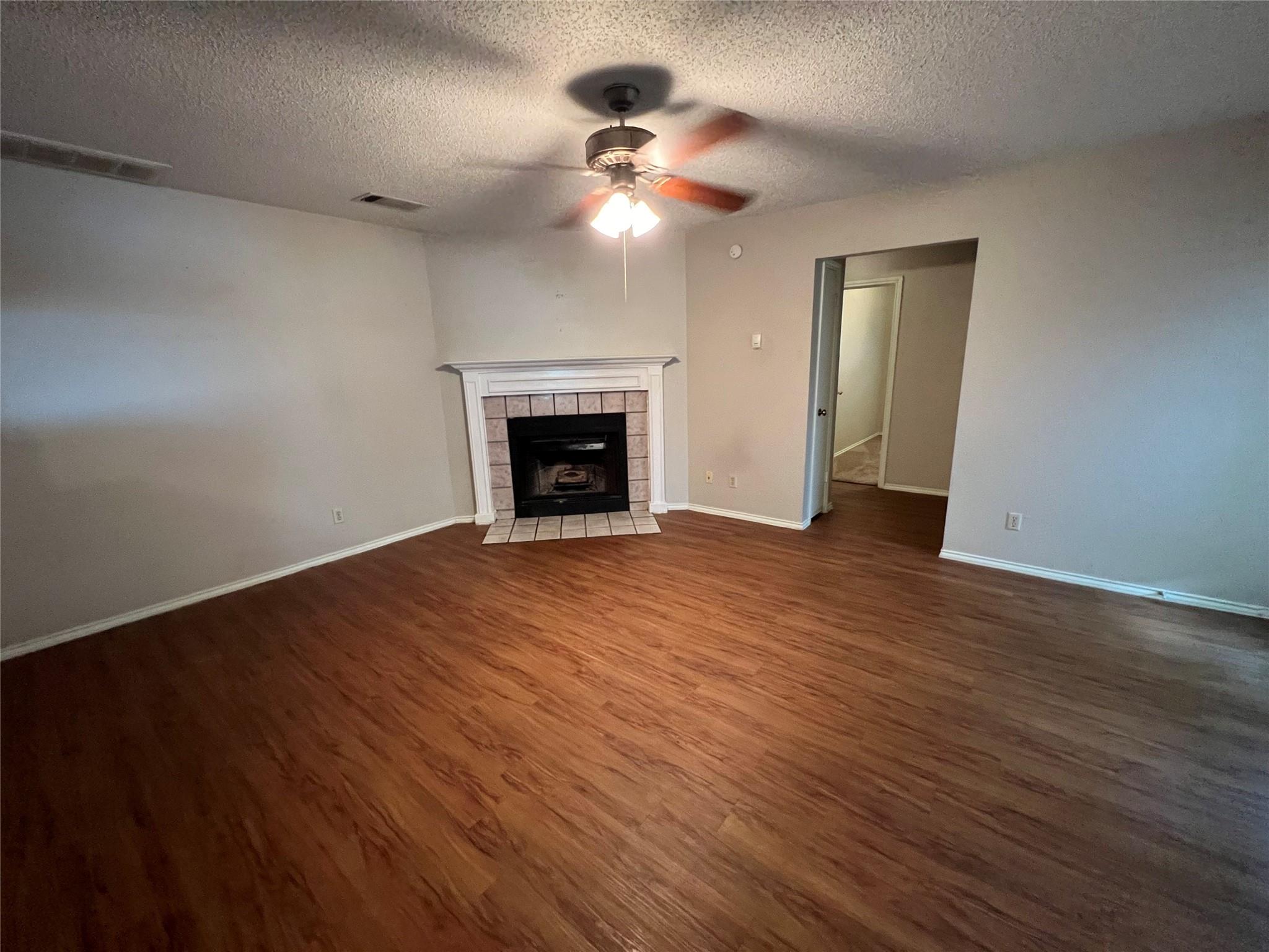 9106 Japonica Ct Property Photo 2