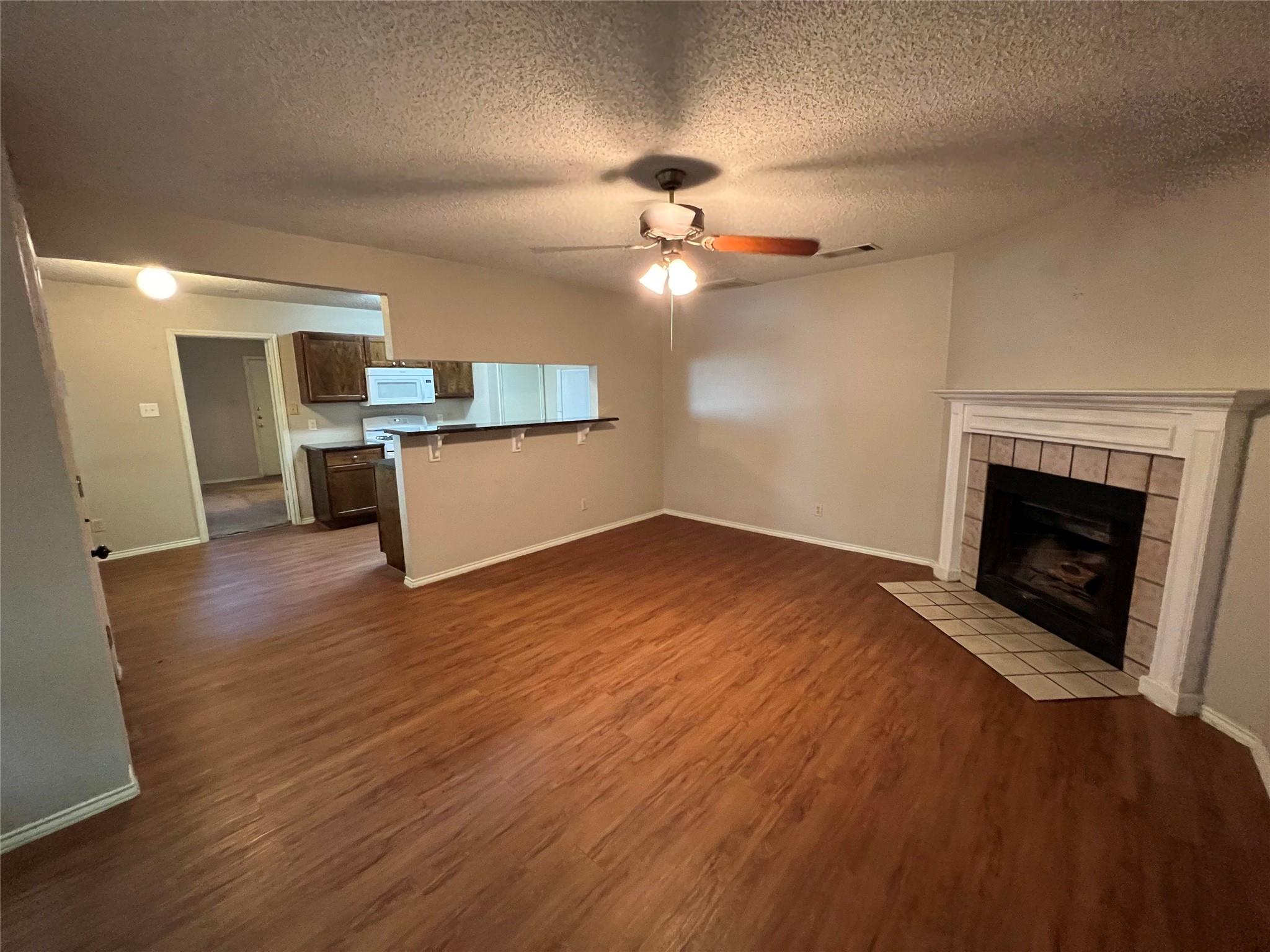 9106 Japonica Ct Property Photo 3