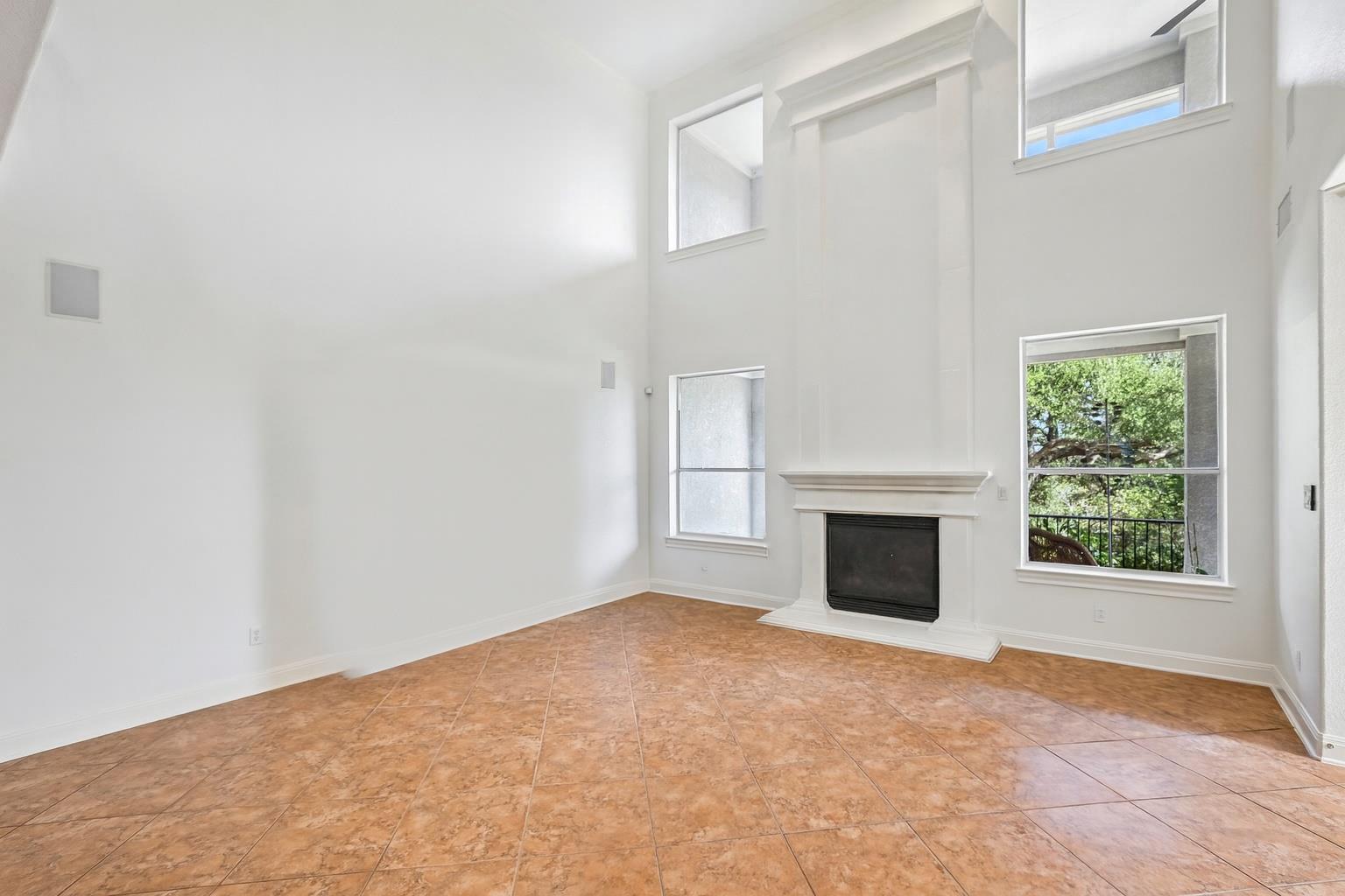11400 Woodland Hills Trl Property Photo 9