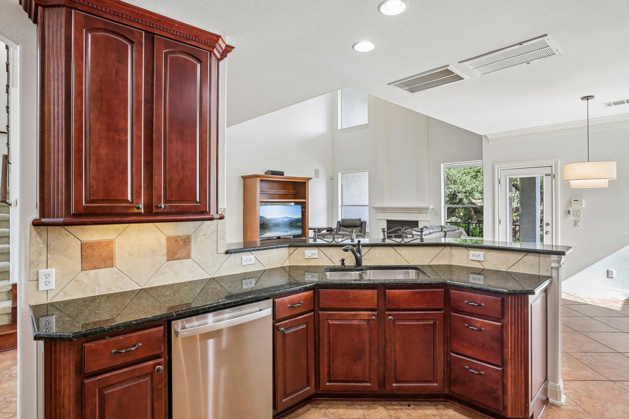 11400 Woodland Hills Trl Property Photo 10