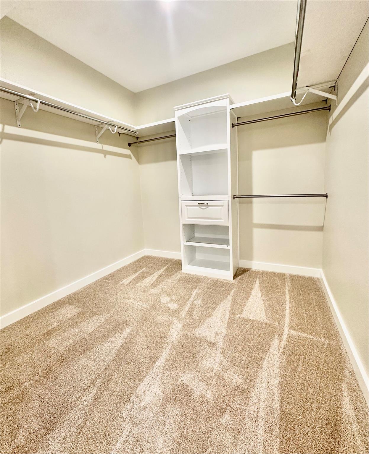 8111 Middle Ct Property Photo 20