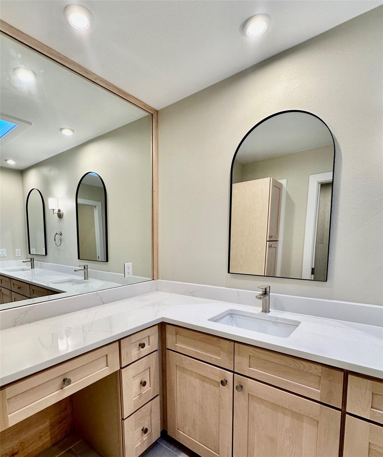 8111 Middle Ct Property Photo 24
