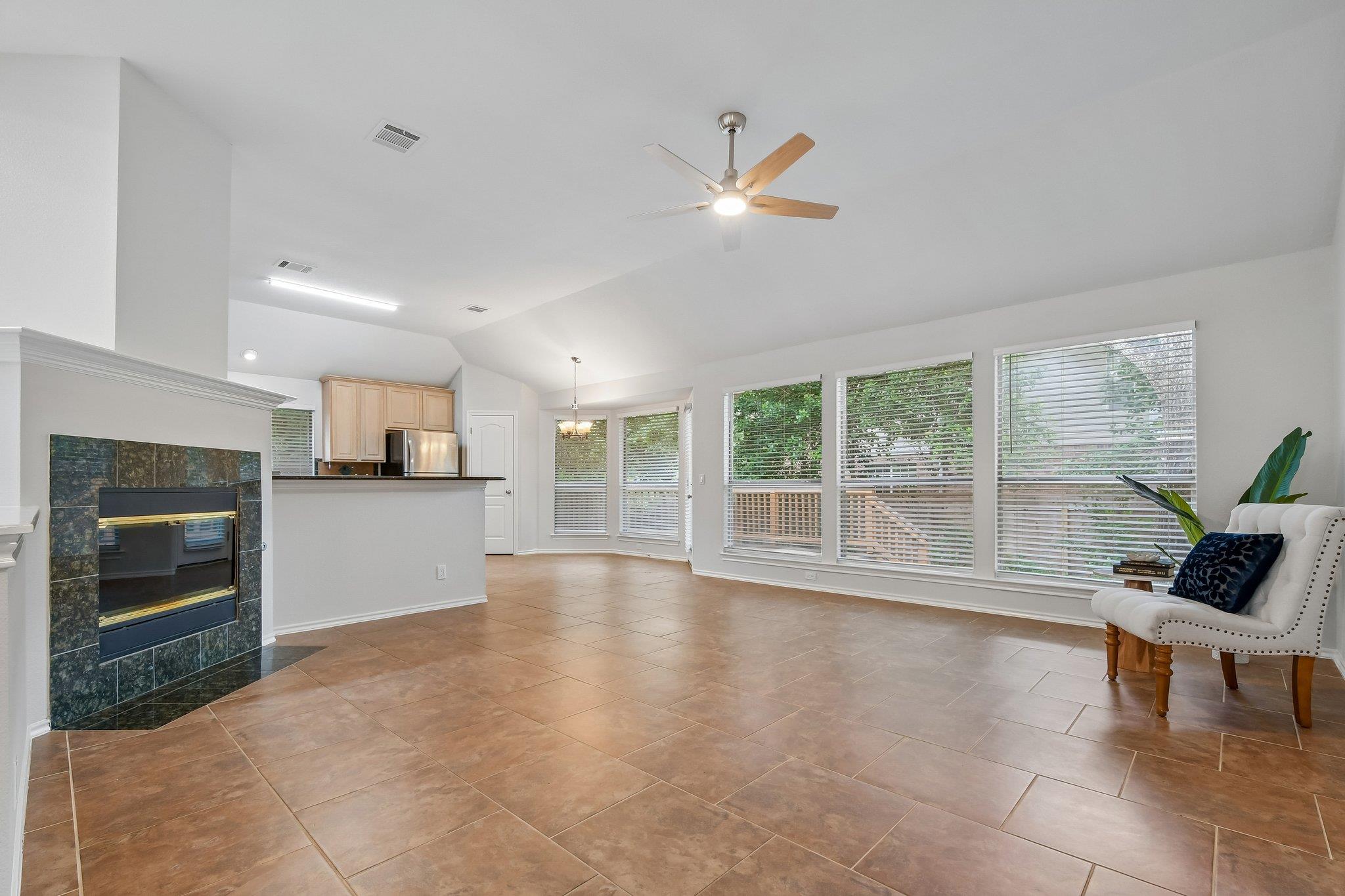 3903 Wharton Ct Property Photo 5