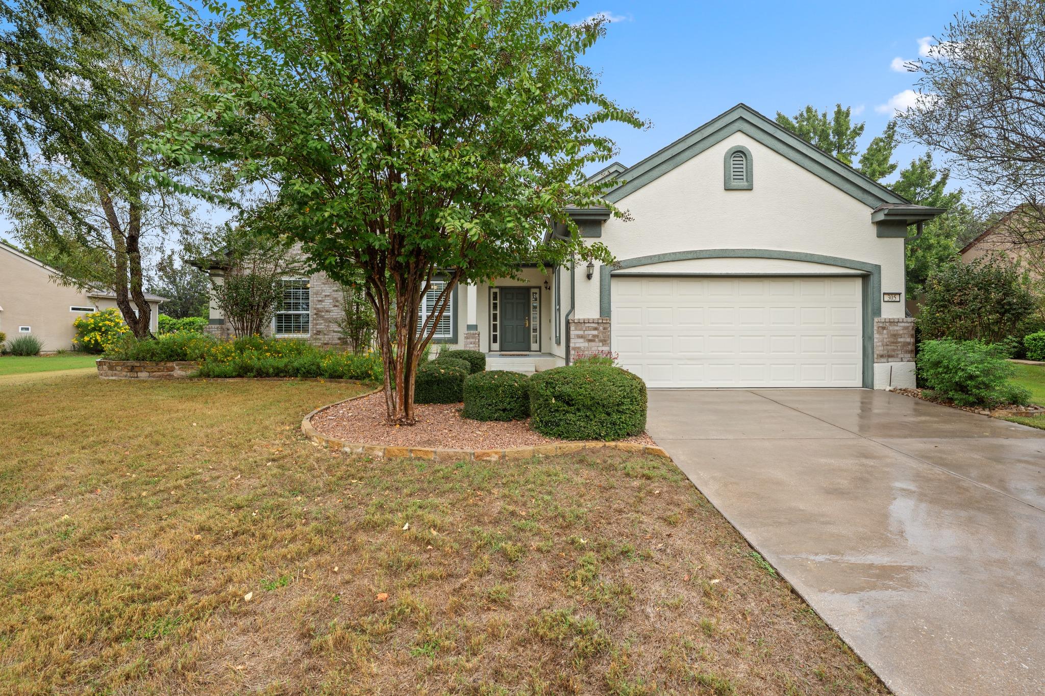 305 Rio Grande Loop Property Photo 1