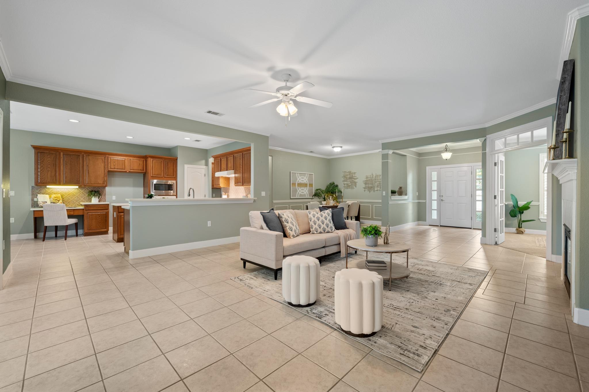 305 Rio Grande Loop Property Photo 4