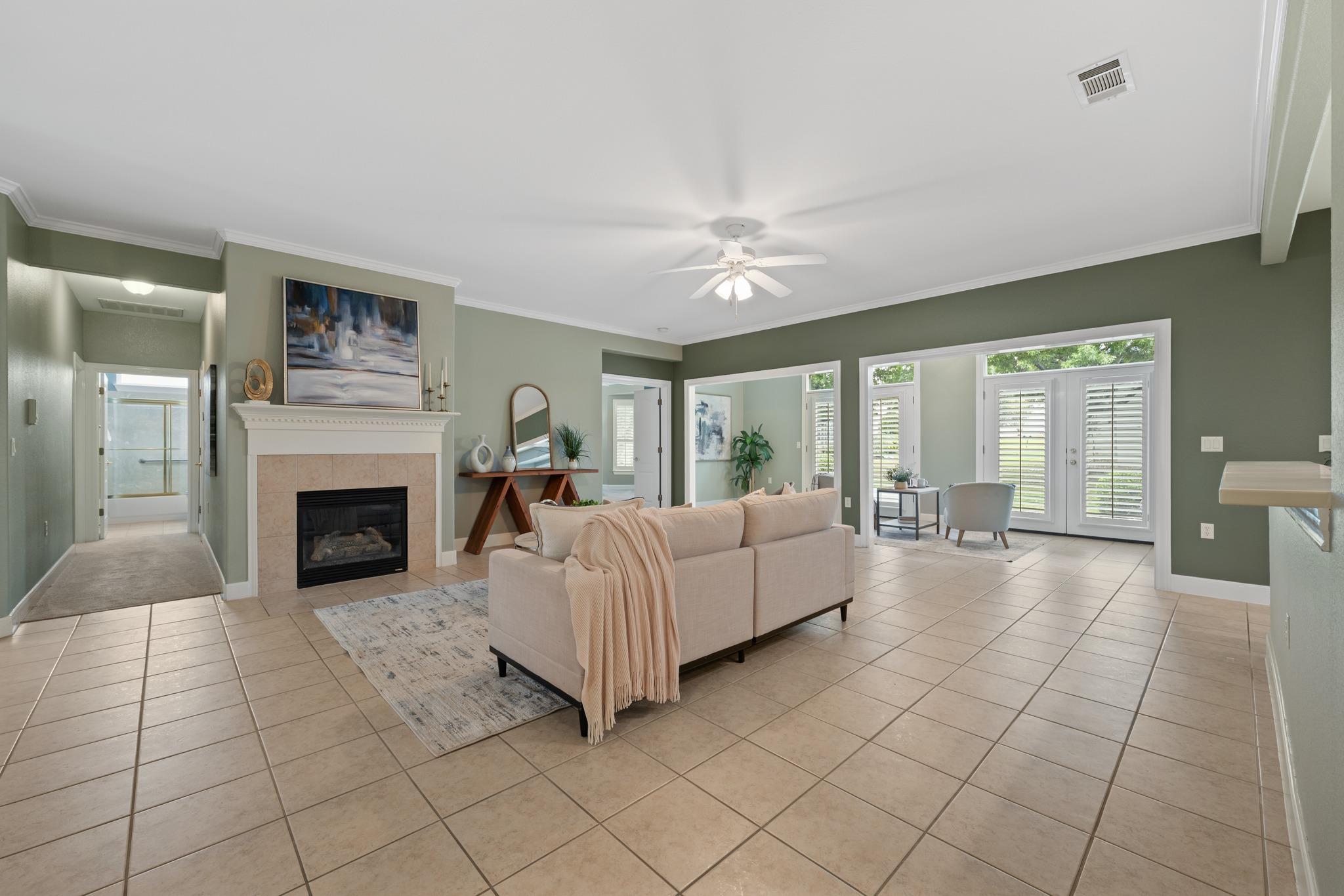 305 Rio Grande Loop Property Photo 6
