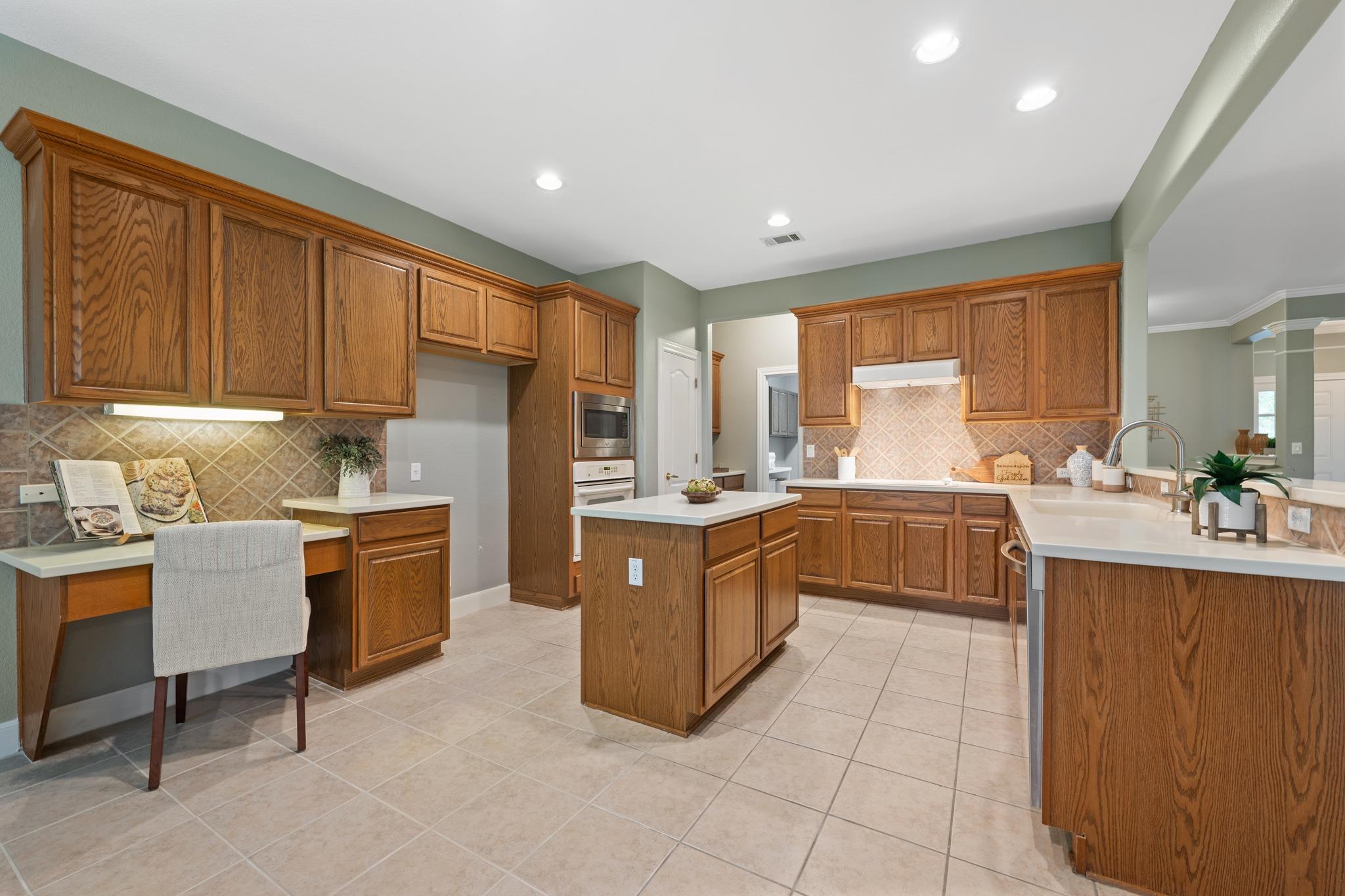 305 Rio Grande Loop Property Photo 17