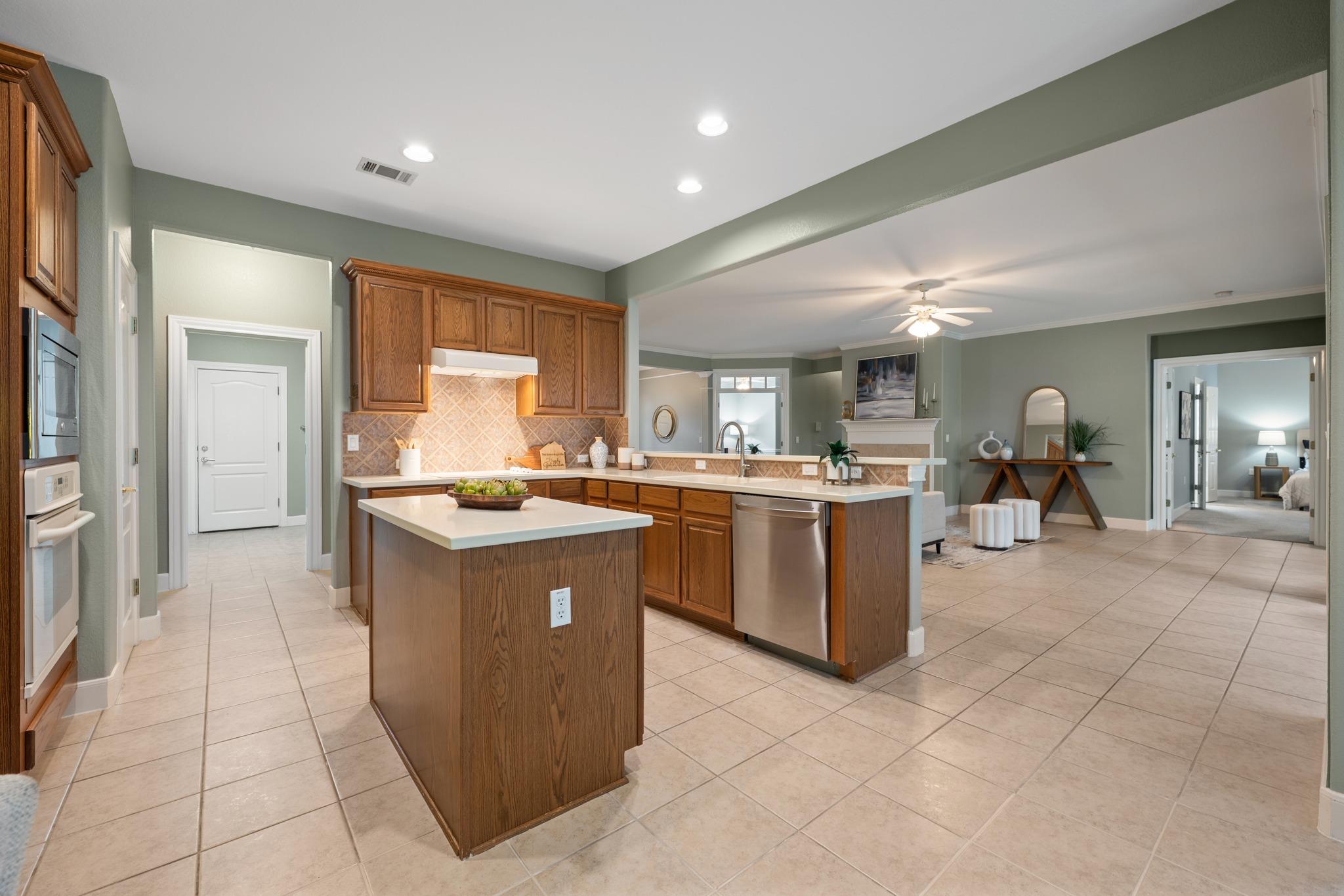 305 Rio Grande Loop Property Photo 19