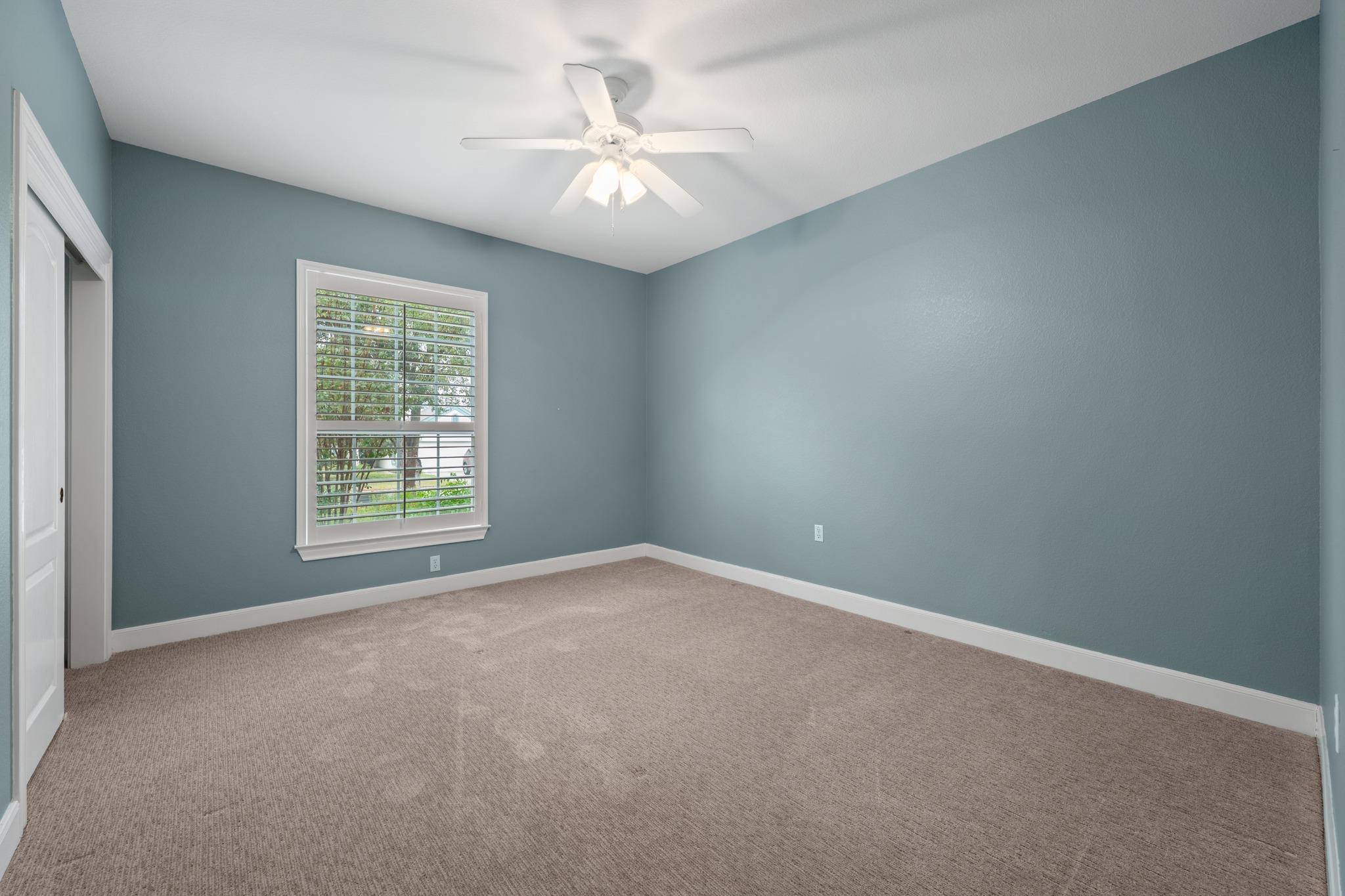 305 Rio Grande Loop Property Photo 29