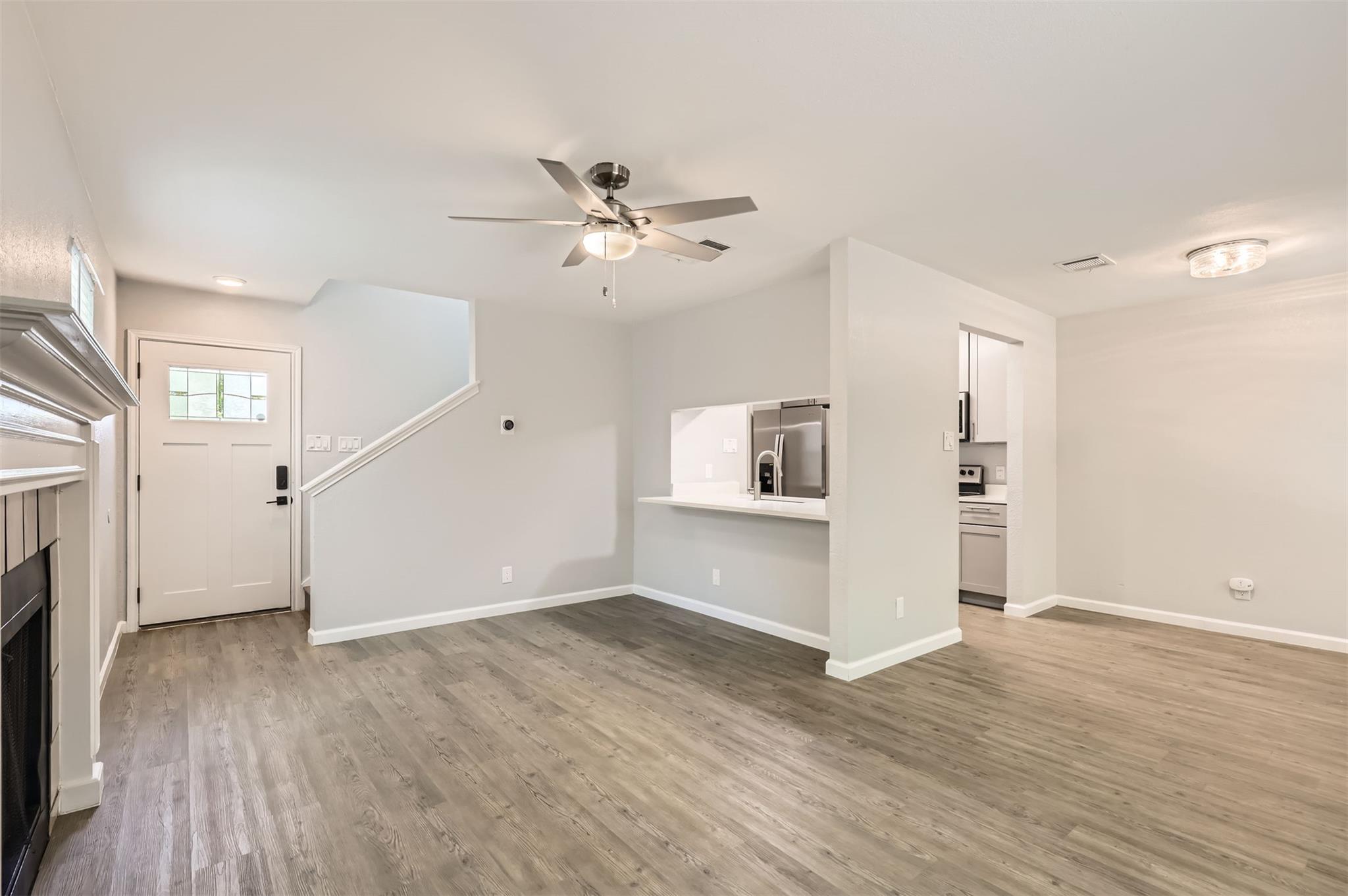 9201 Sedgemoor Trl #B Property Photo 1