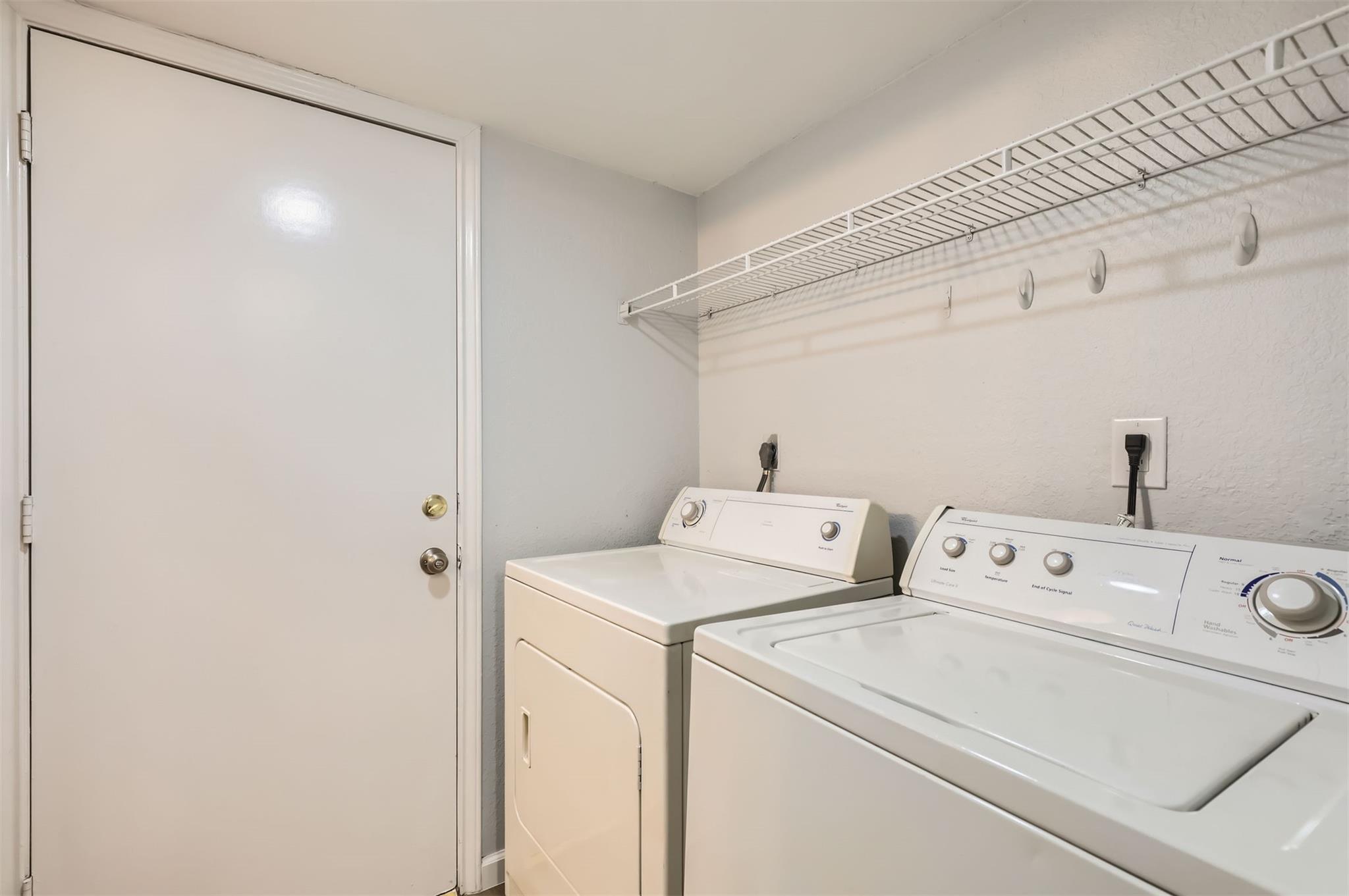9201 Sedgemoor Trl #b Property Photo 8