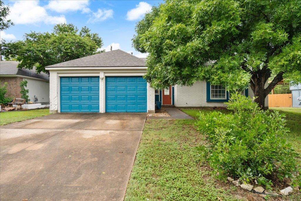 2205 Cedar Branch Dr Property Photo 1