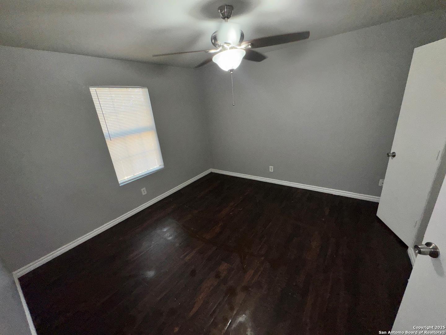 830 W Hutchins Pl #11 Property Photo 4