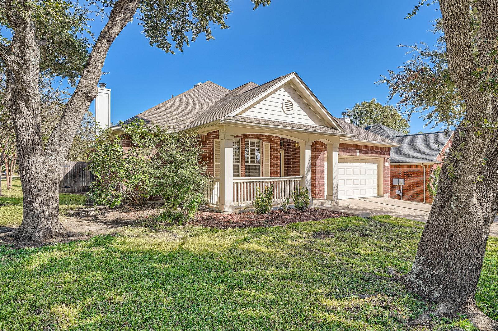 15013 Doria Dr Property Photo