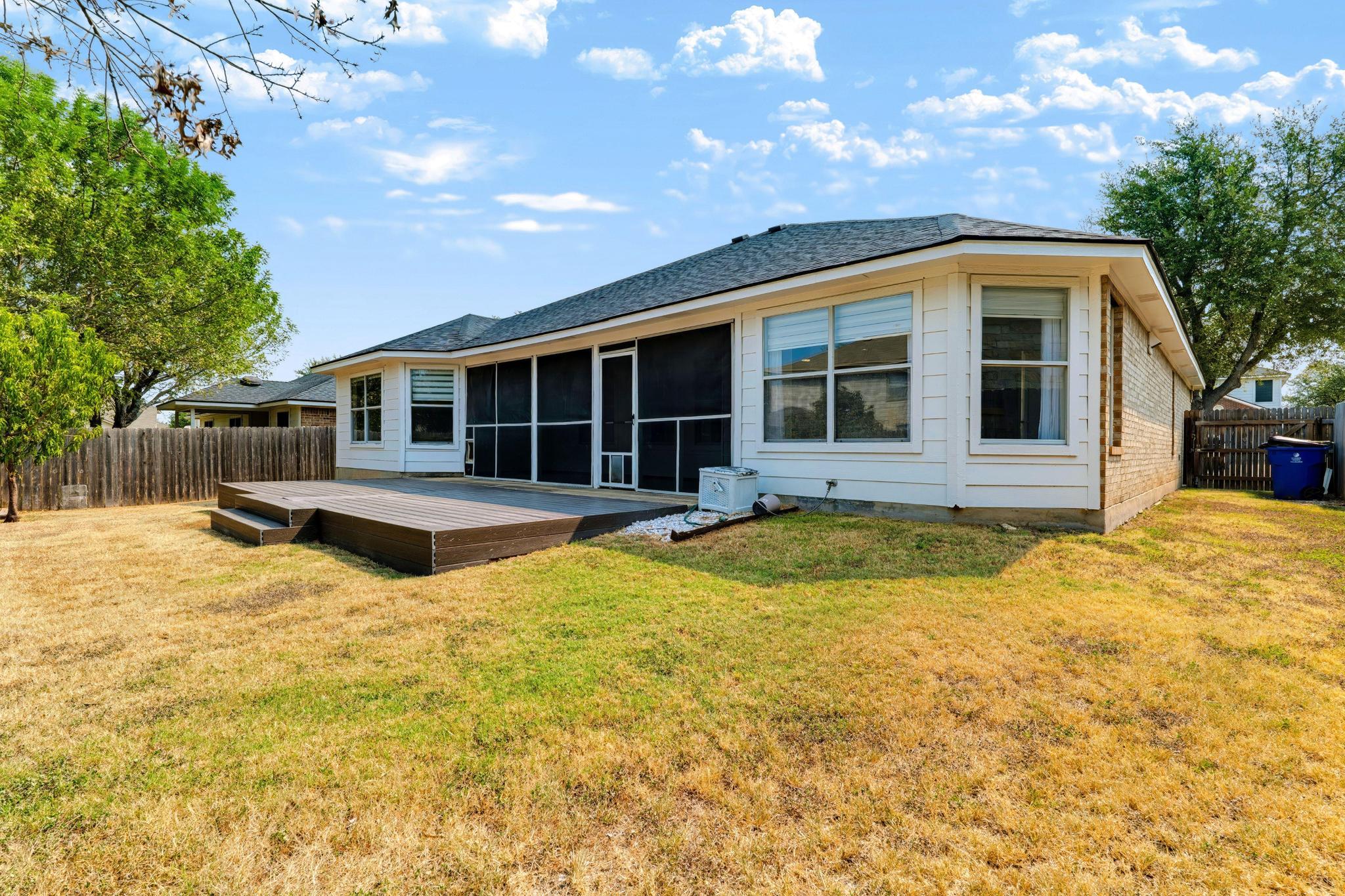 2111 Wheaton Trl Property Photo 19