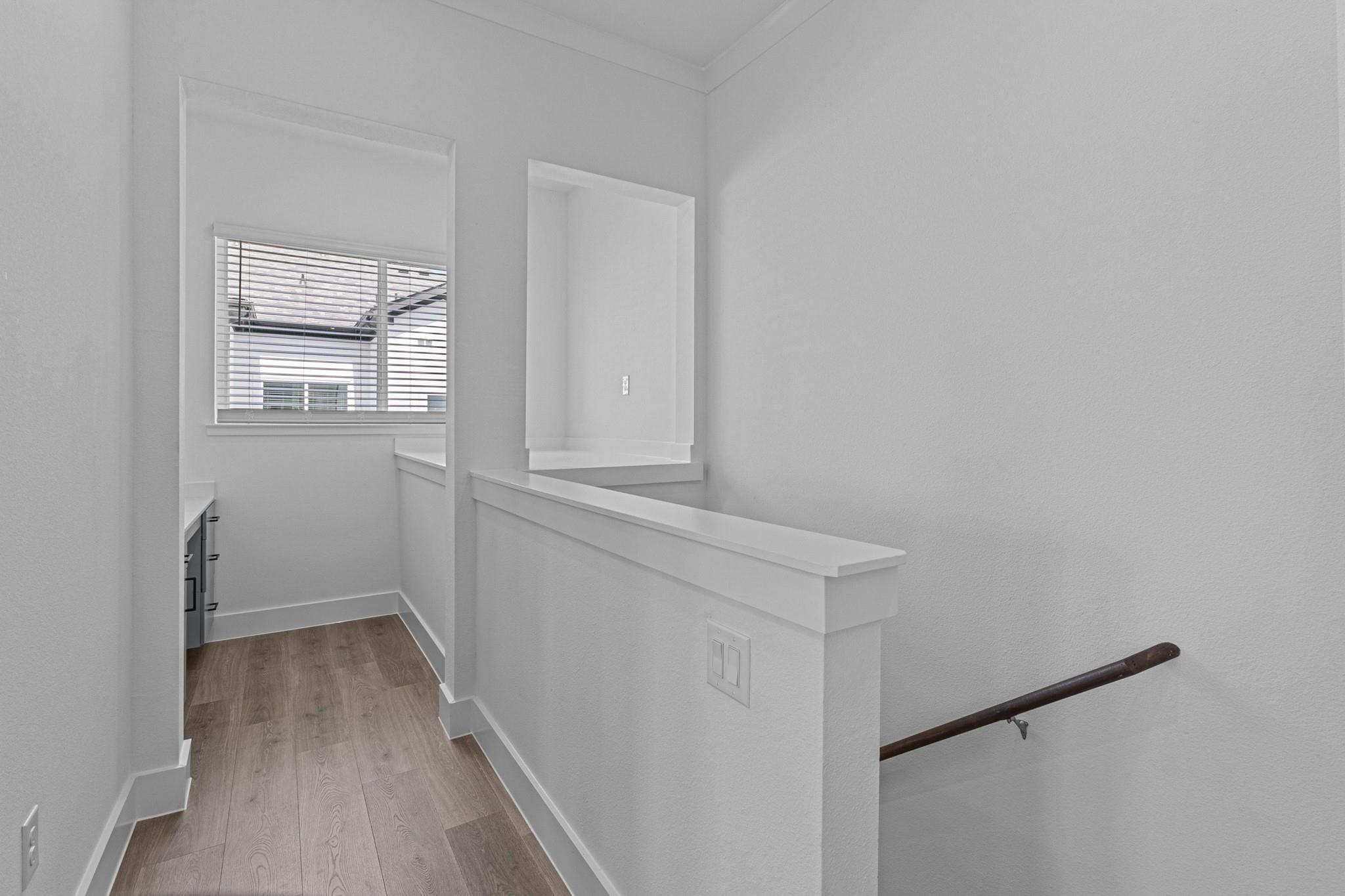 1664 Hillside Terrace None #6315 Property Photo 3