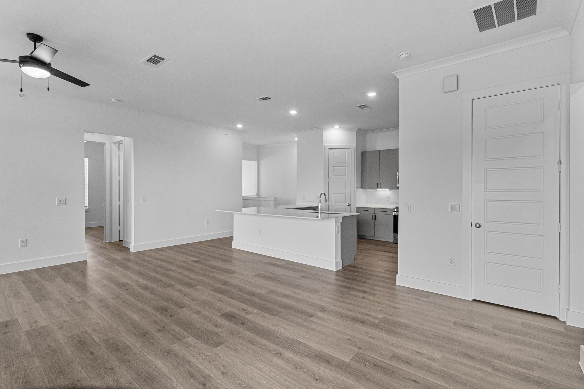 1664 Hillside Terrace None #6315 Property Photo 11