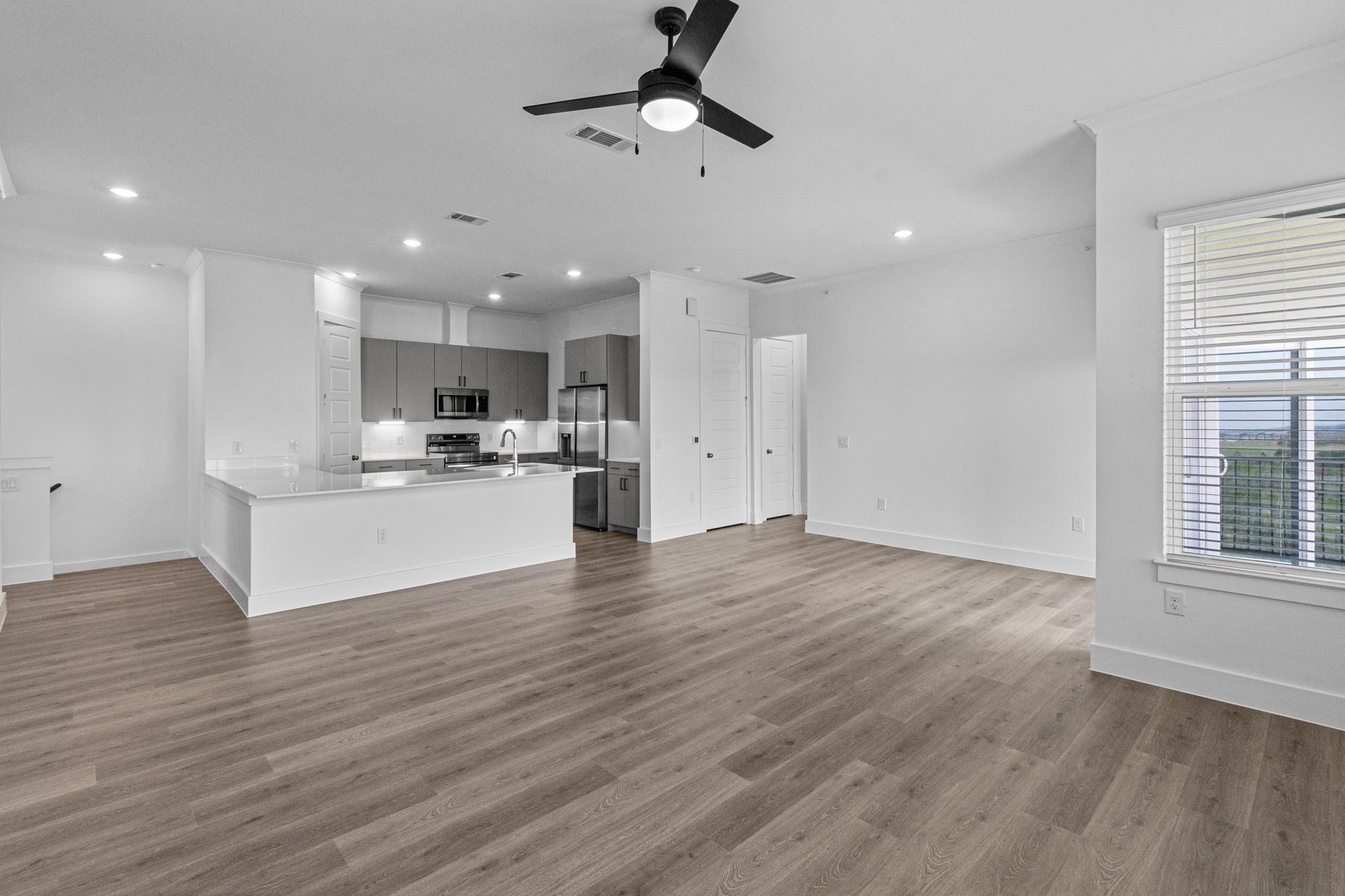 1664 Hillside Terrace None #6315 Property Photo 12