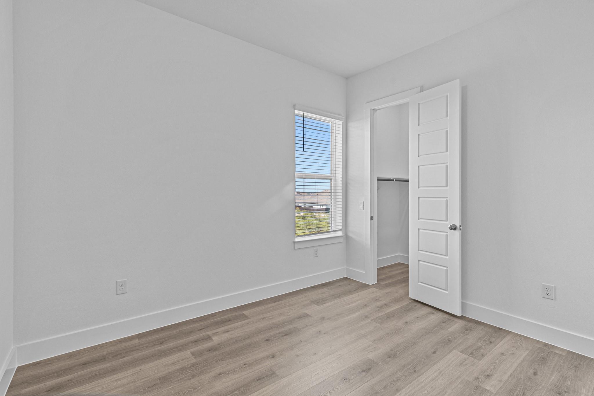 1664 Hillside Terrace None #6315 Property Photo 14