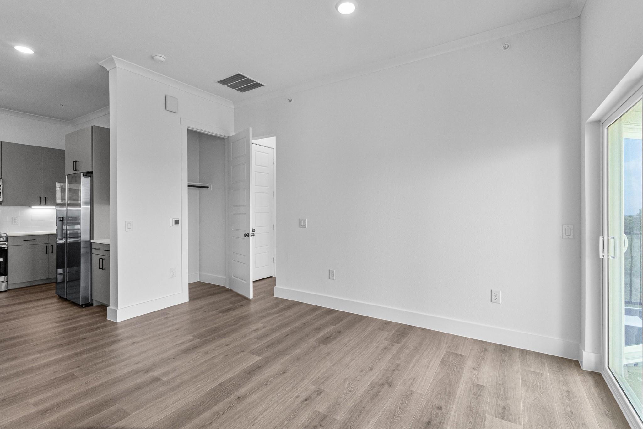 1664 Hillside Terrace None #6315 Property Photo 17