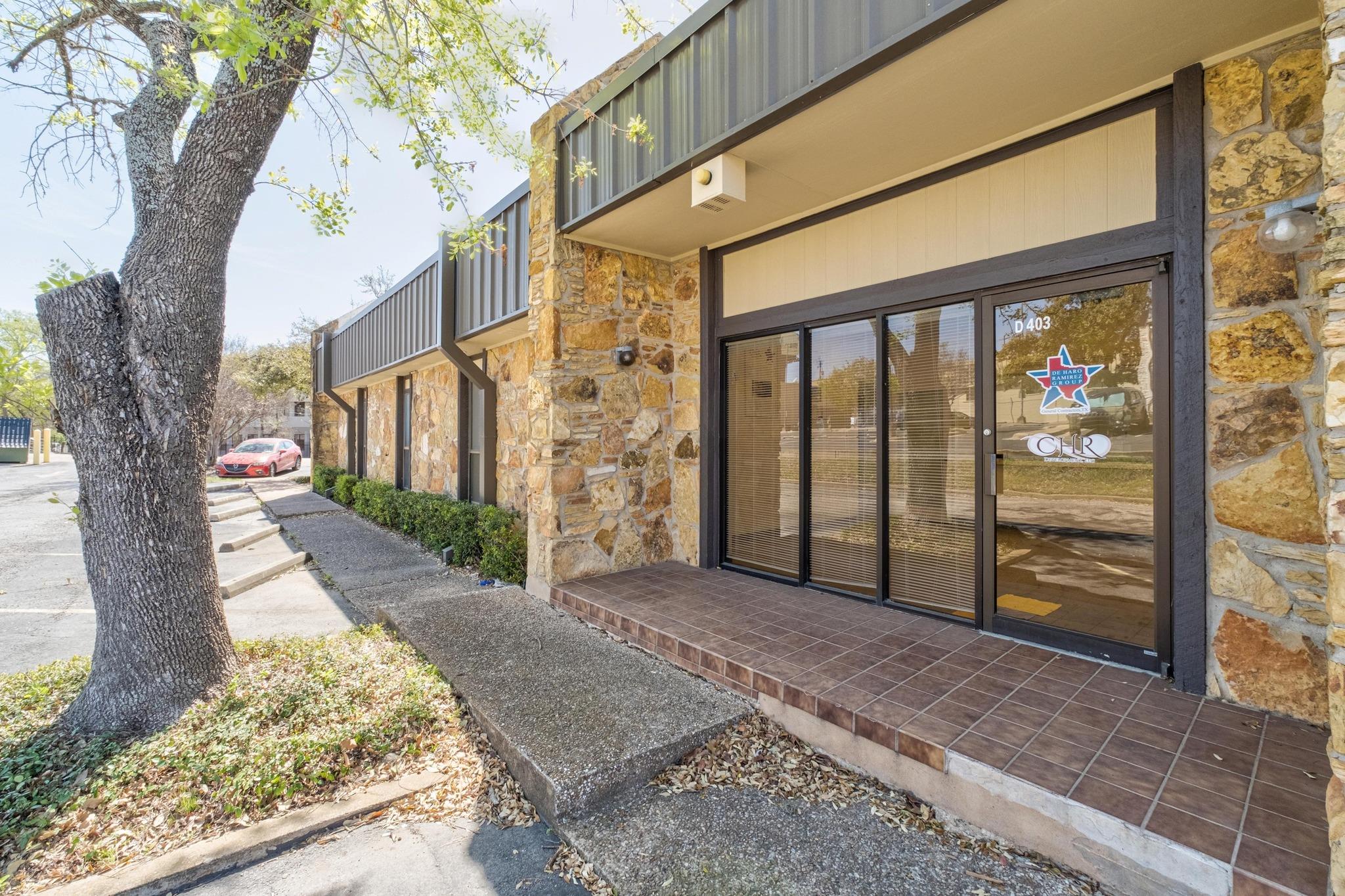 2312 Western Trails Blvd #d-402 Property Photo 26