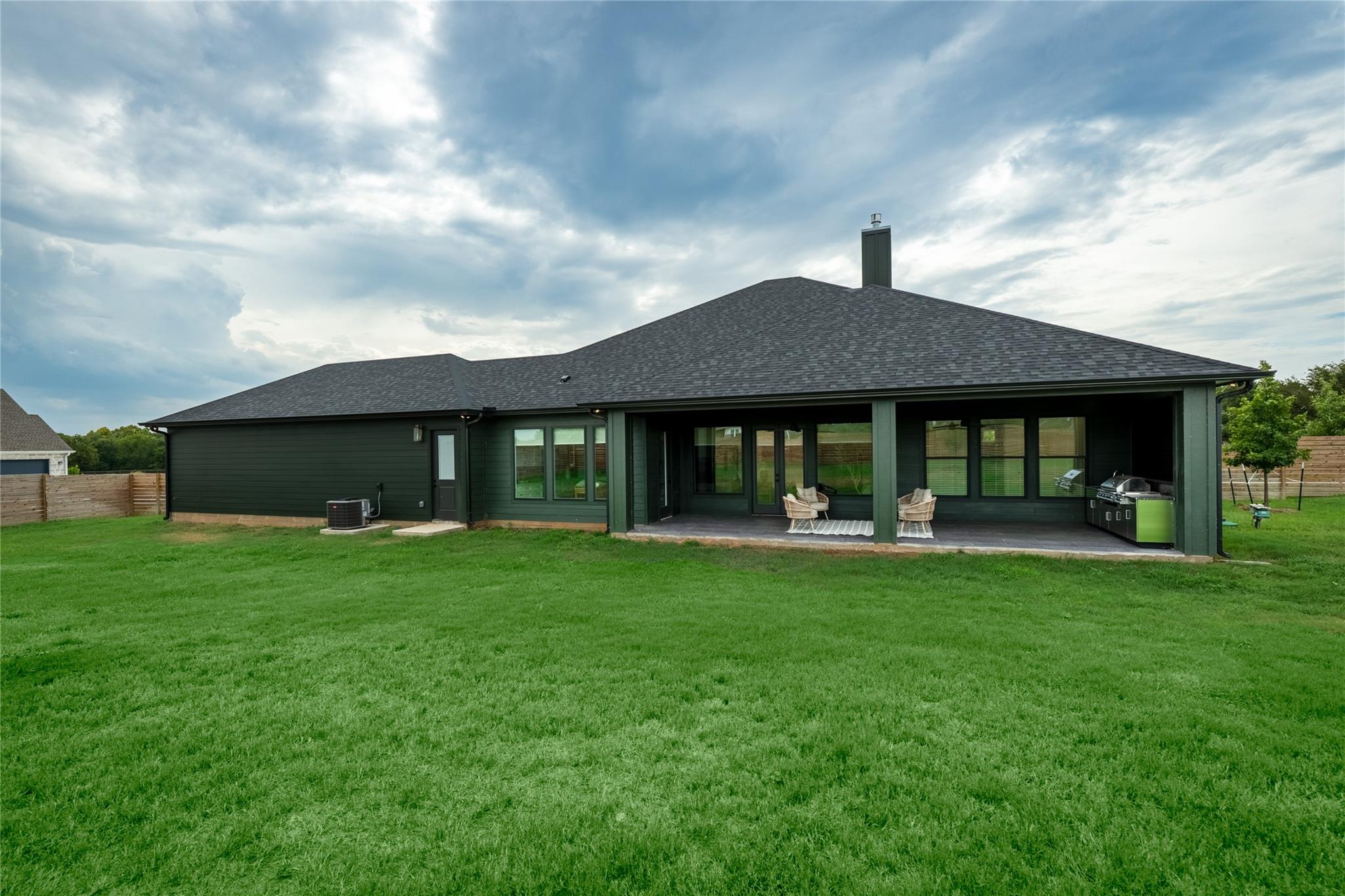131 Hydrangea Dr Property Photo 36