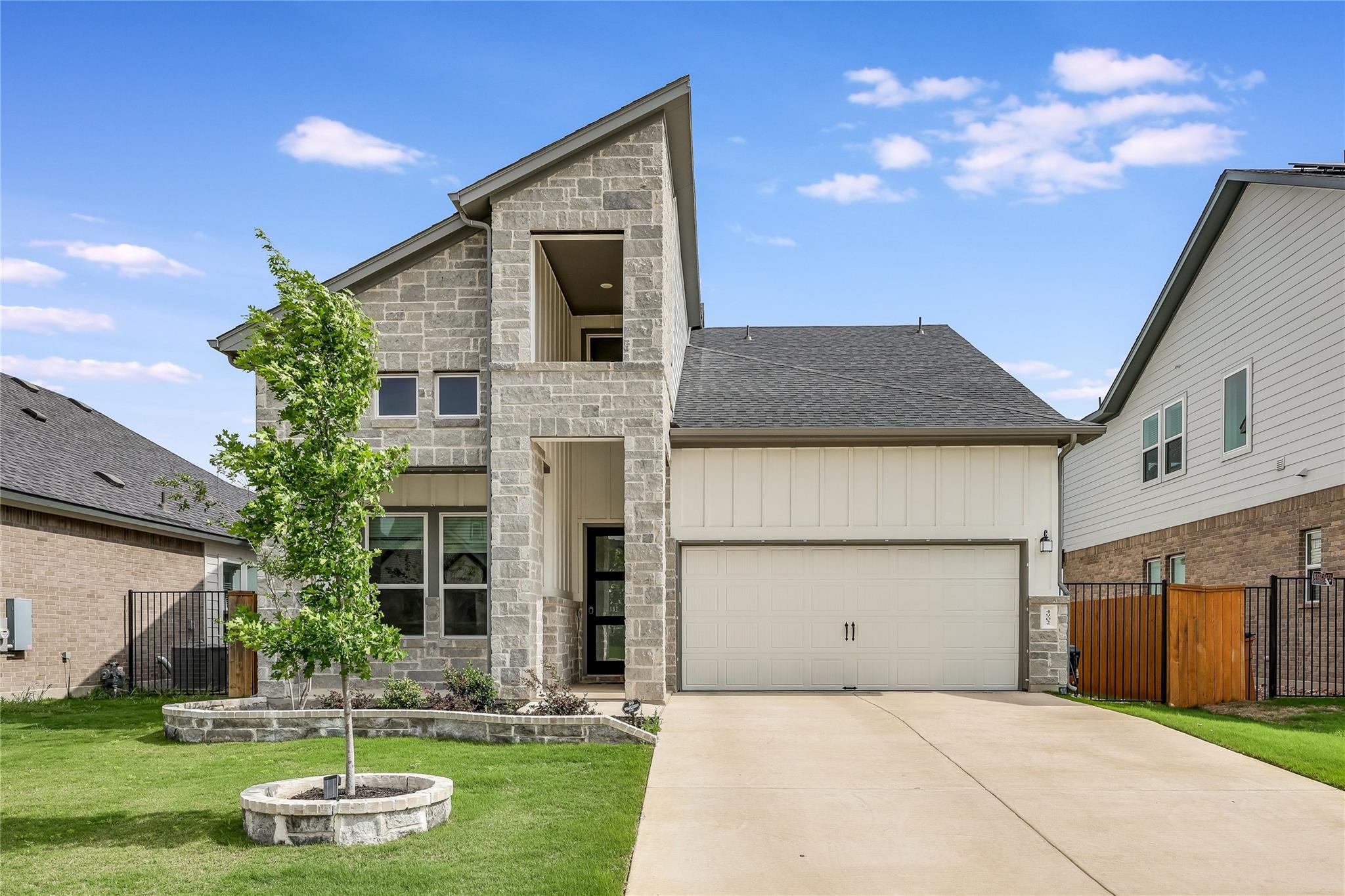 4902 Seadrift Dr Property Photo 1