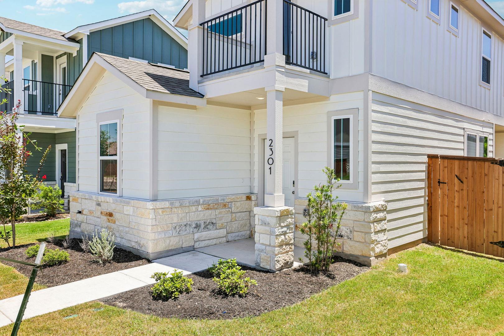 2301 Oscar Eli Pl Property Photo 6