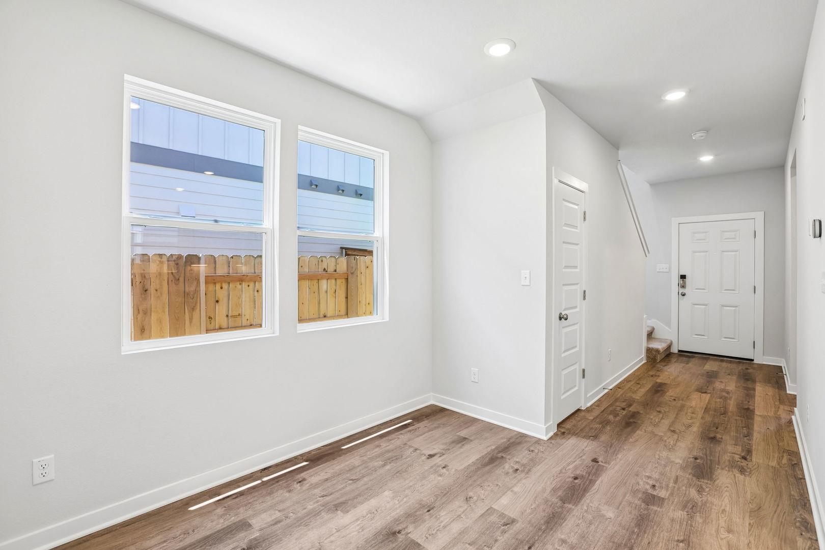 2301 Oscar Eli Pl Property Photo 8