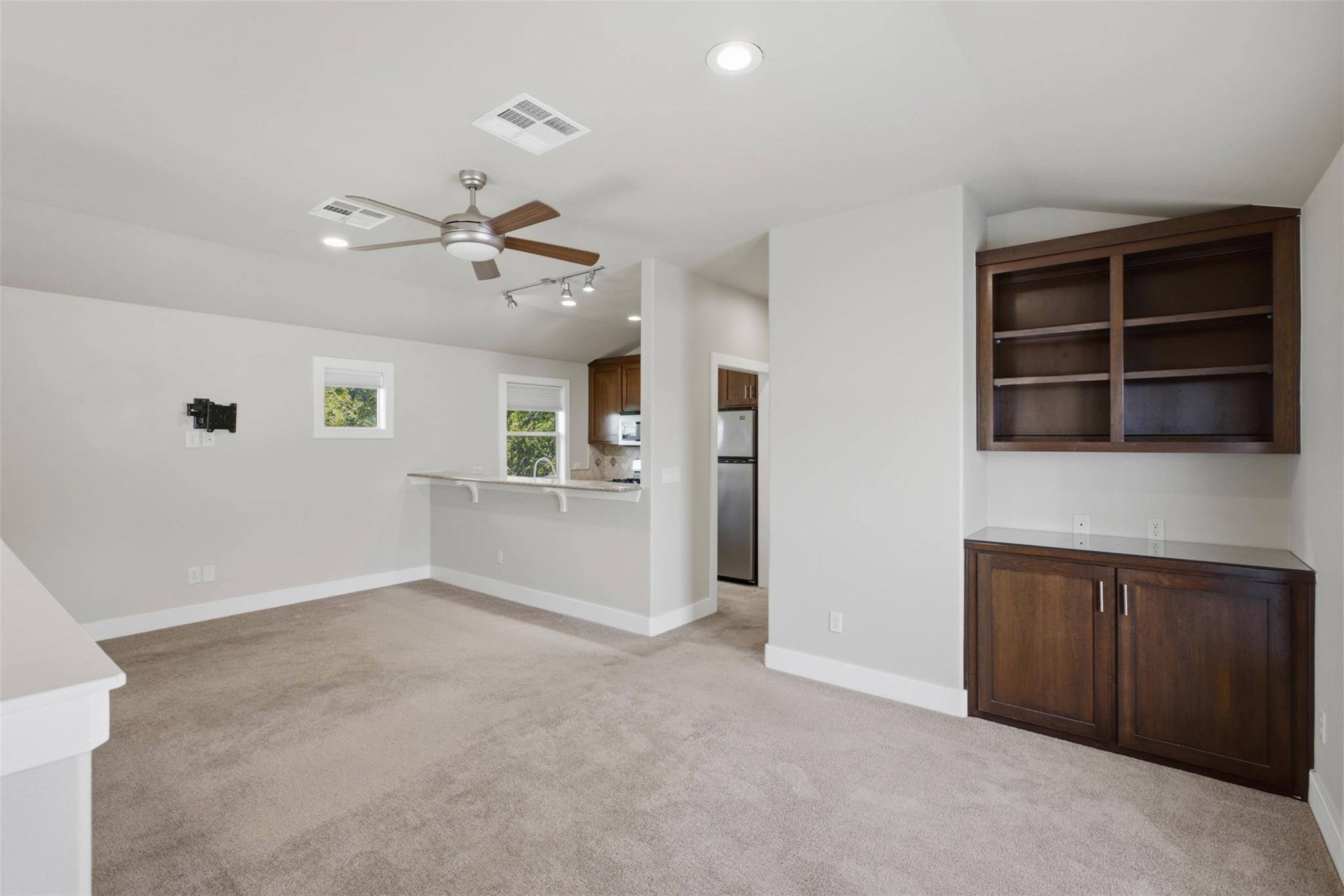 1315 W Anderson Ln #b Property Photo 10