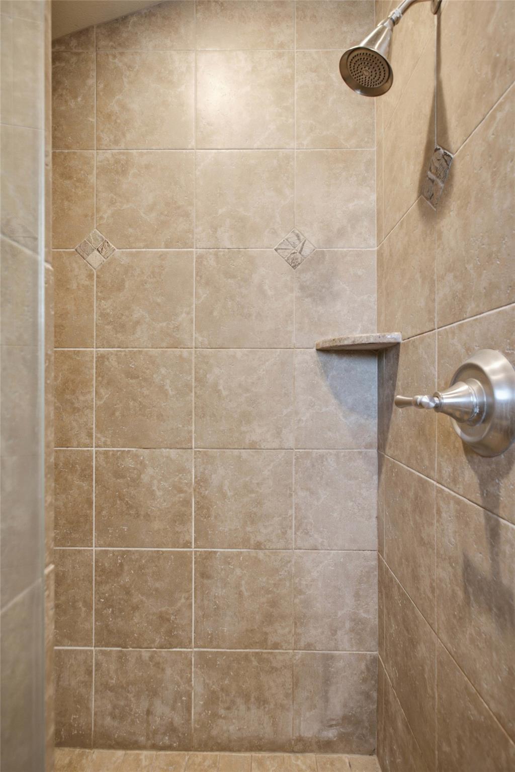 1315 W Anderson Ln #b Property Photo 20