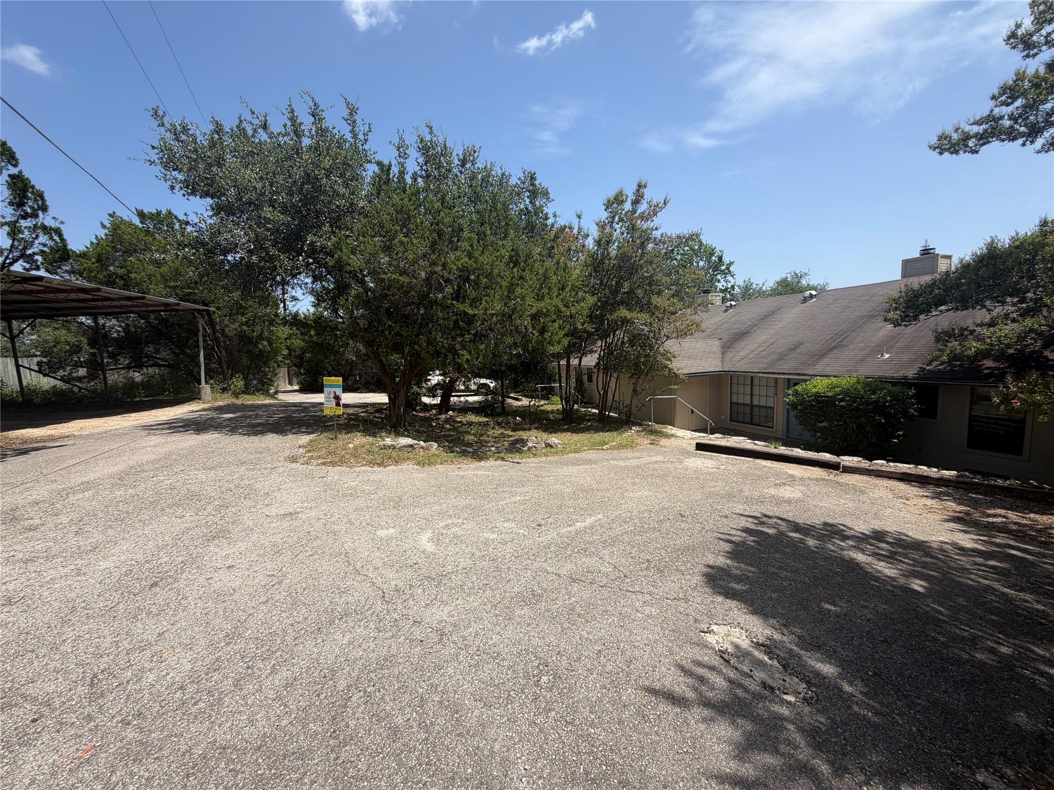 11101 Oak Branch Dr #a & B Property Photo 3