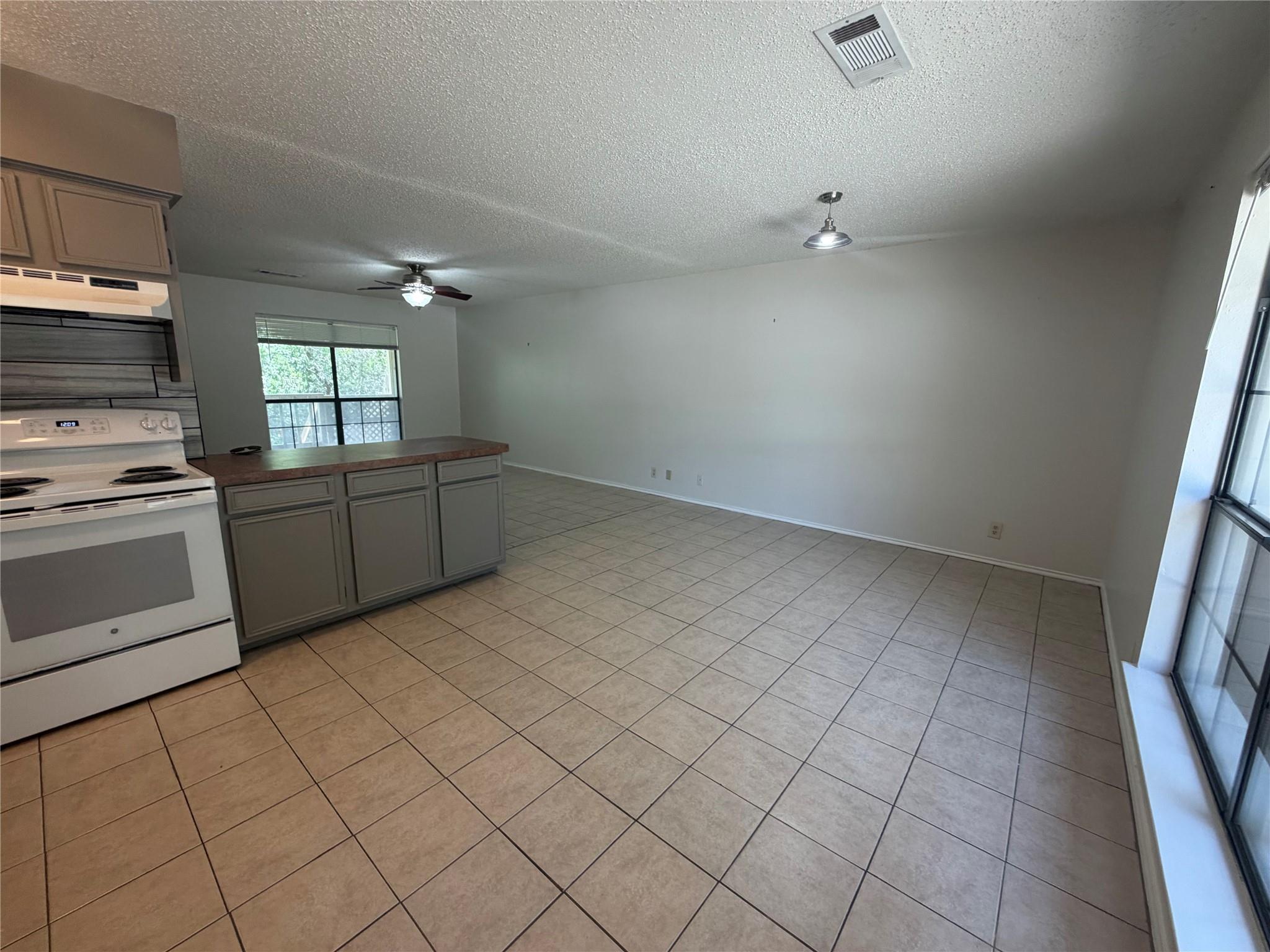 11101 Oak Branch Dr #a & B Property Photo 28
