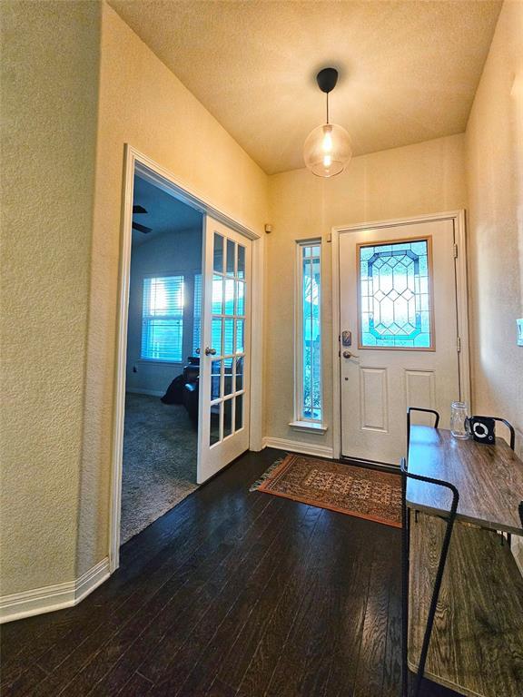 18205 Bandelier Dr Property Photo 4