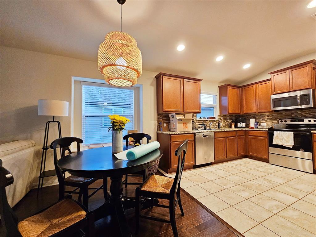 18205 Bandelier Dr Property Photo 11
