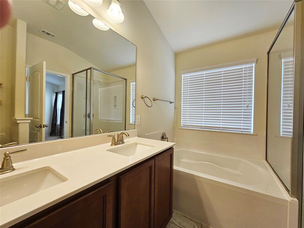 18205 Bandelier Dr Property Photo 16