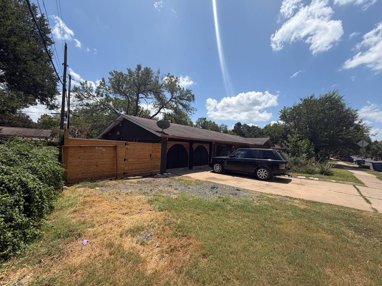 4603 Pack Saddle Pass Property Photo 4